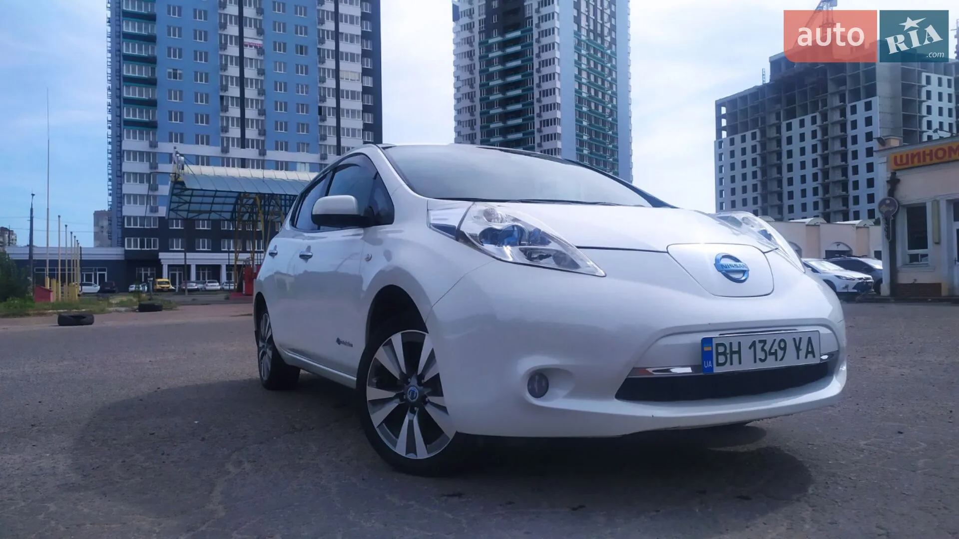 Nissan Leaf, 2012