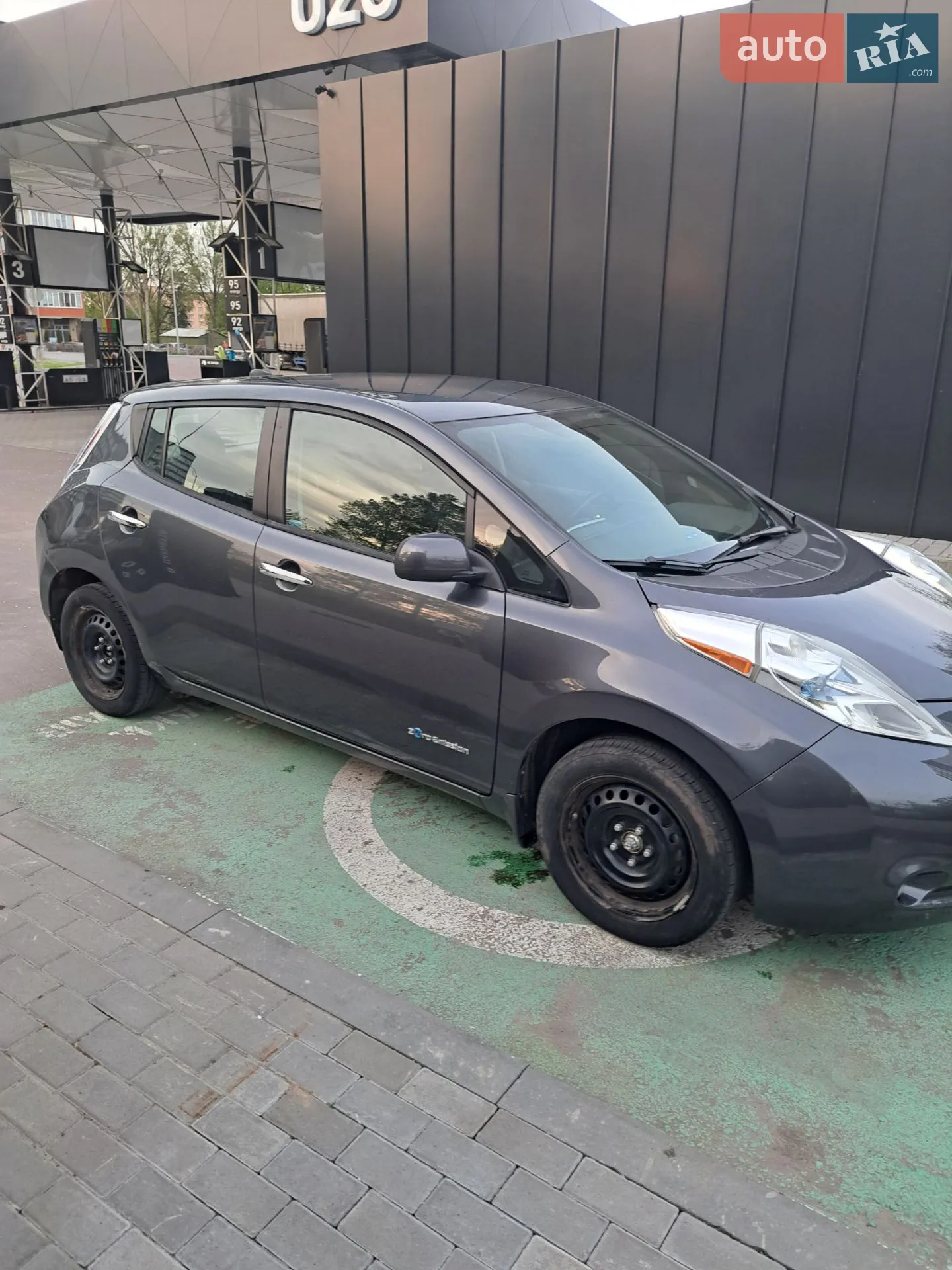 Nissan Leaf, 2013