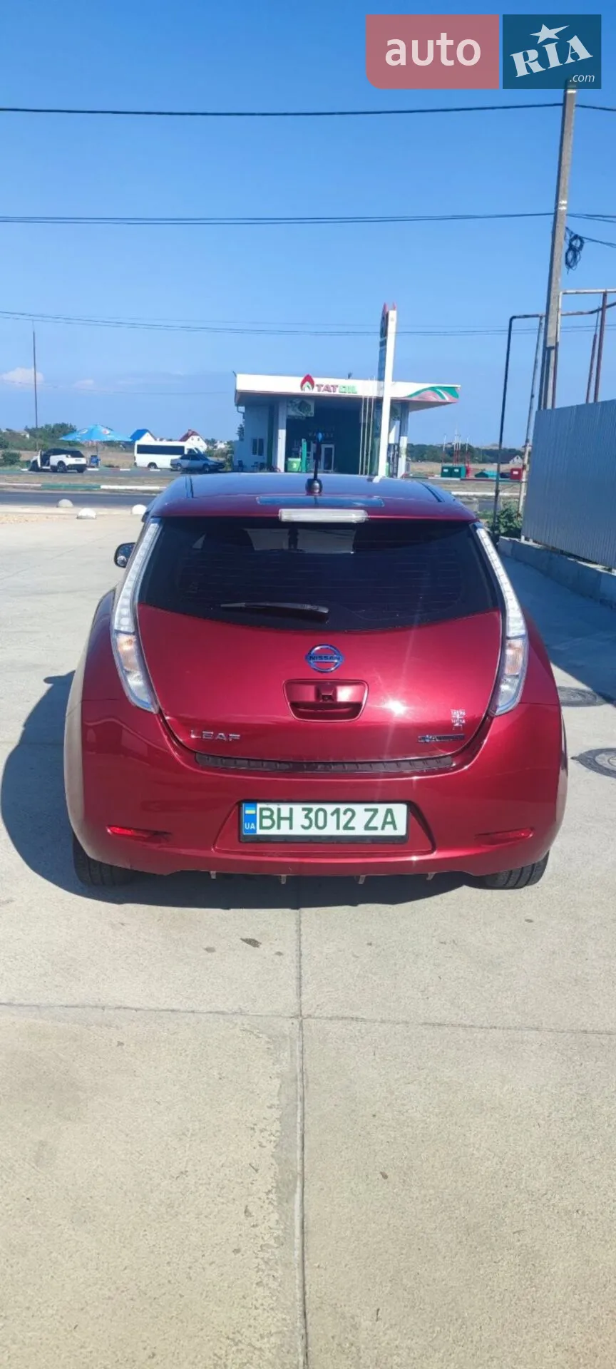 Nissan Leaf, 2011