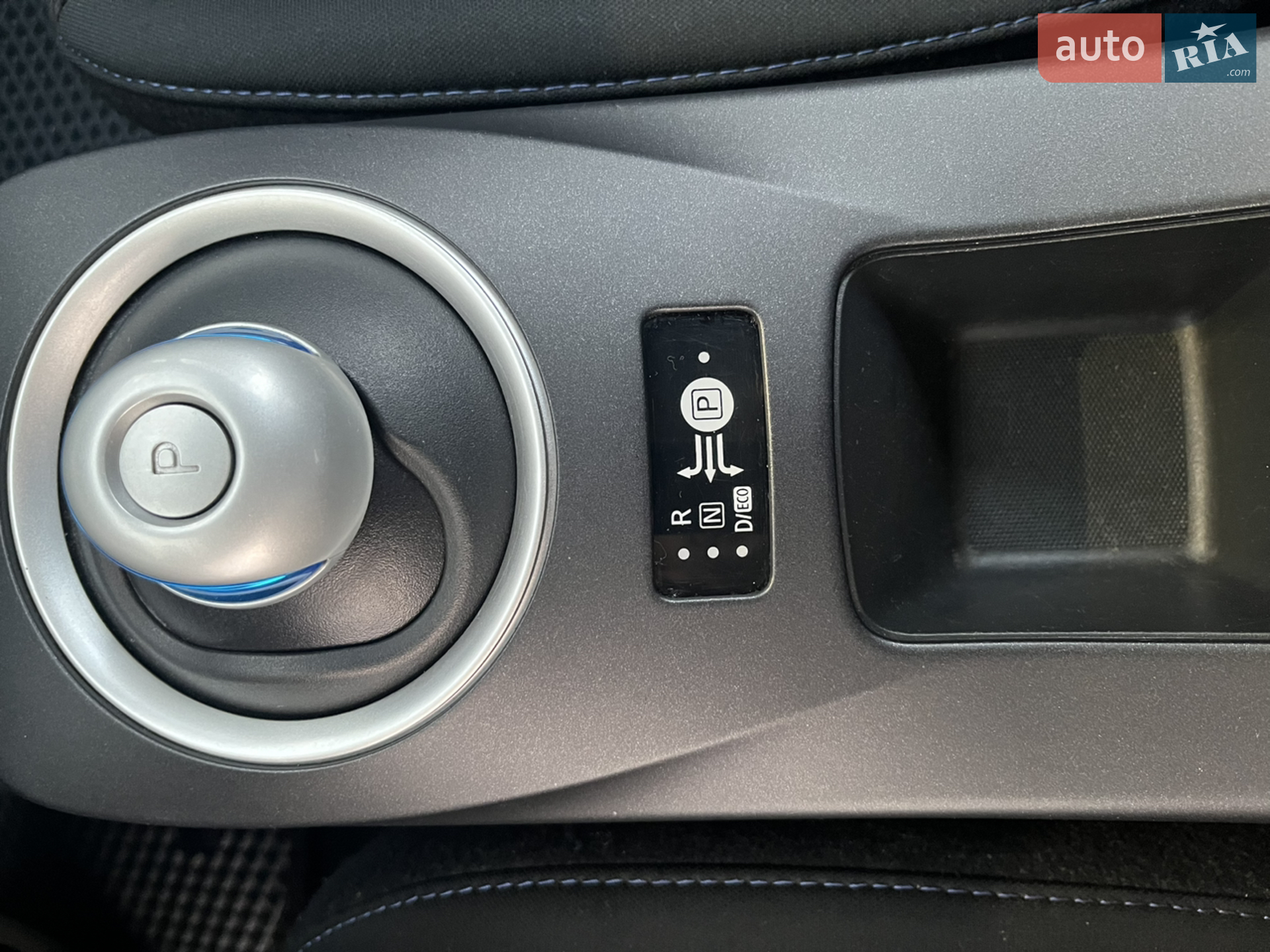Nissan Leaf, 2014