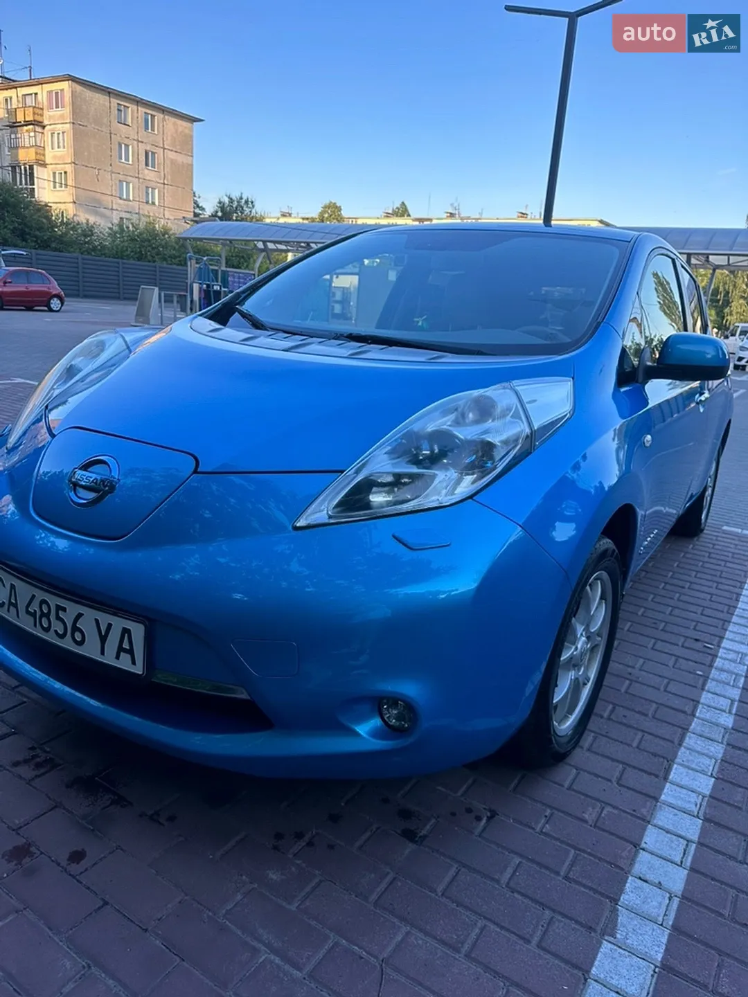 Nissan Leaf, 2011