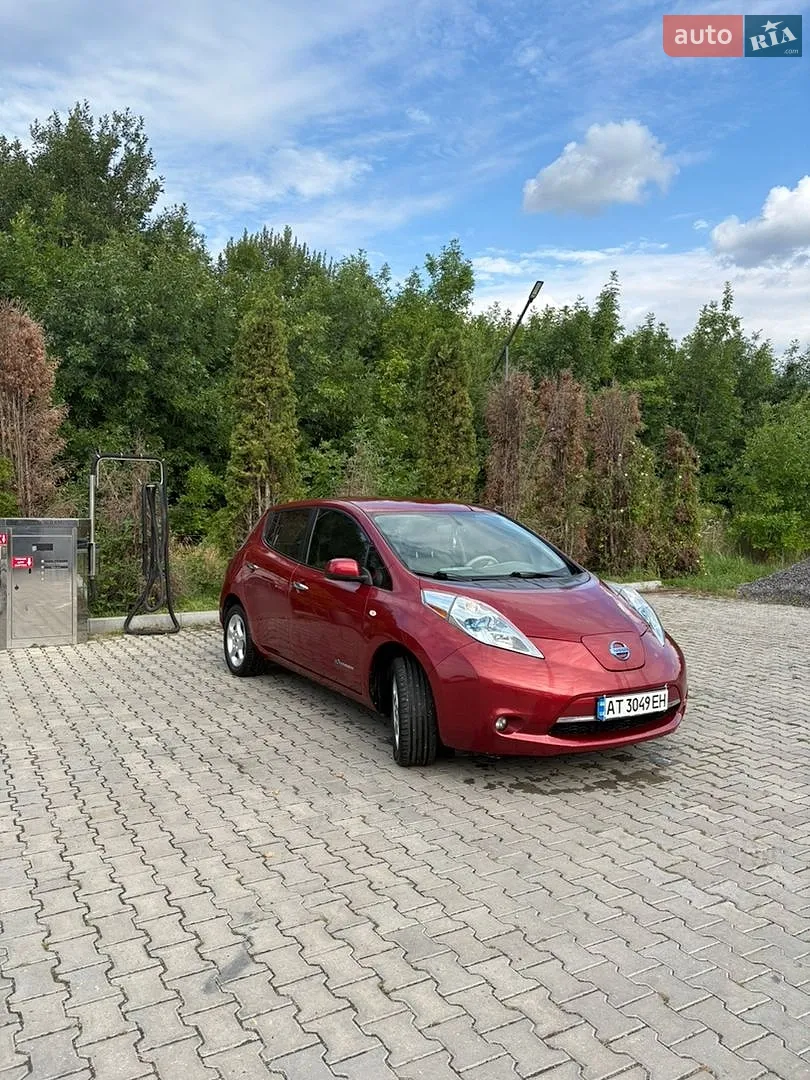 Nissan Leaf, 2012