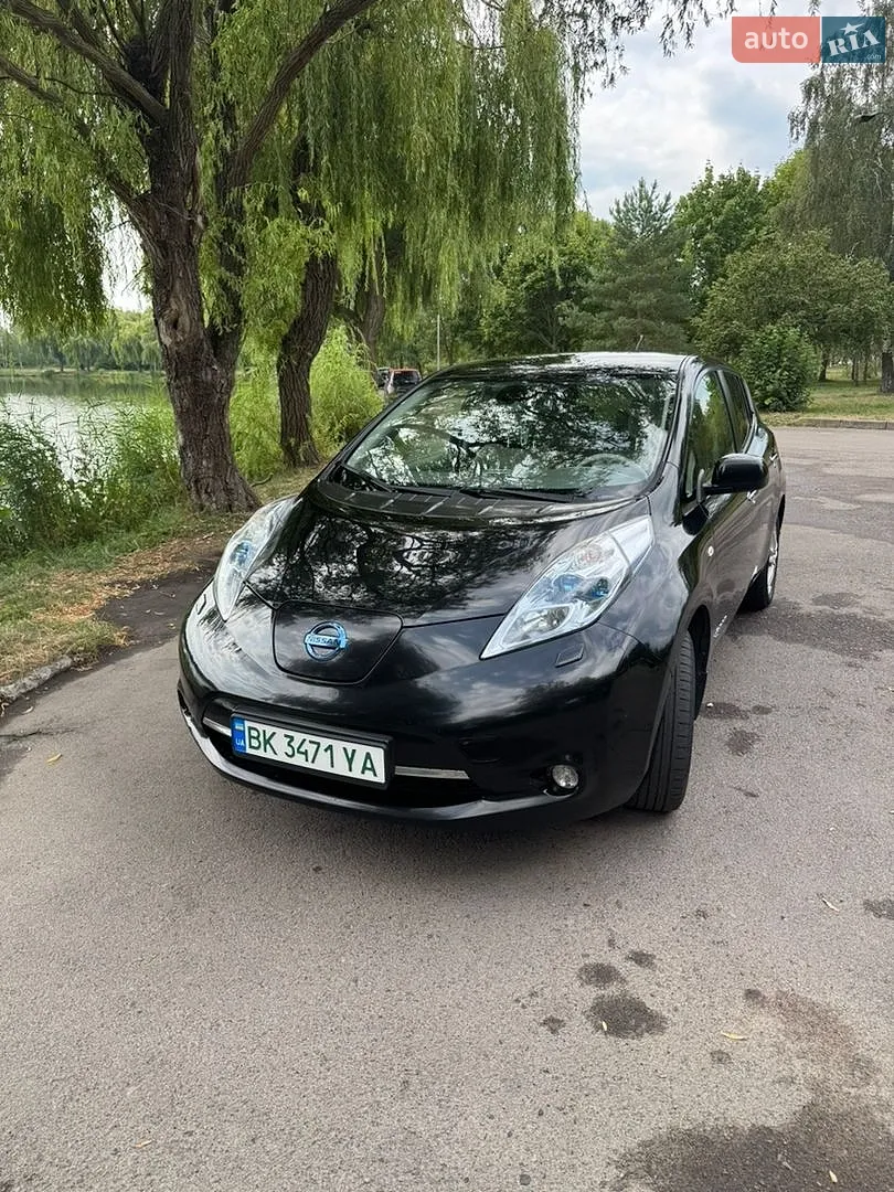 Nissan Leaf, 2012