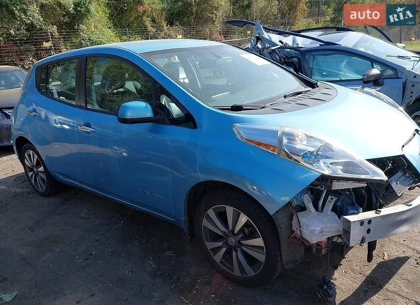 Nissan Leaf, 2015