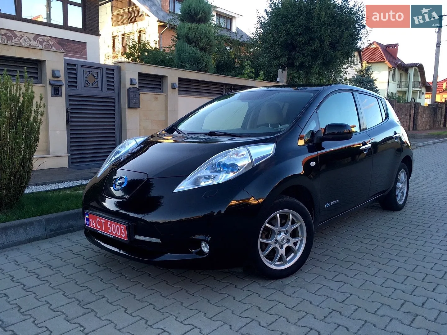 Nissan Leaf, 2012