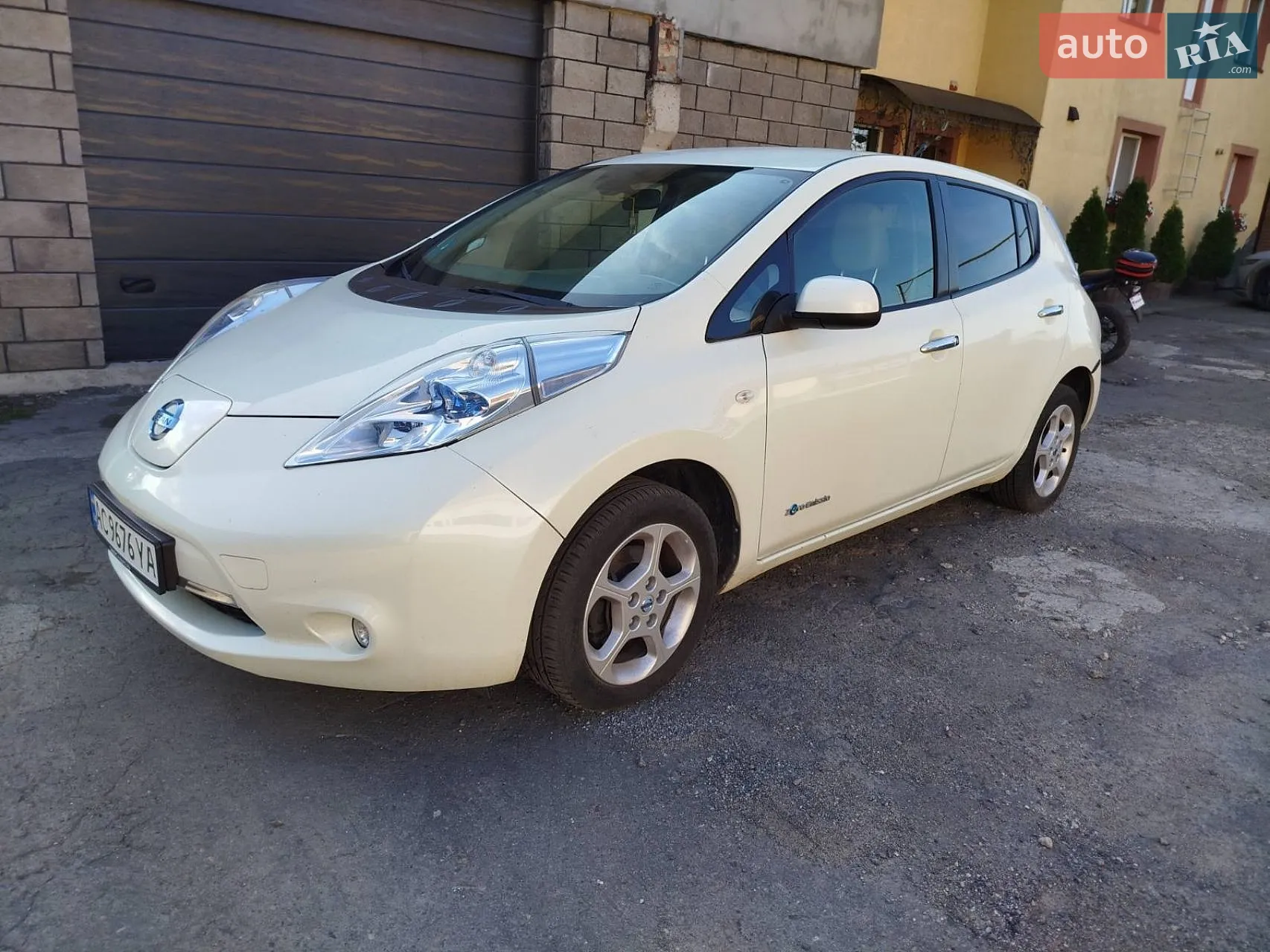 Nissan Leaf, 2012