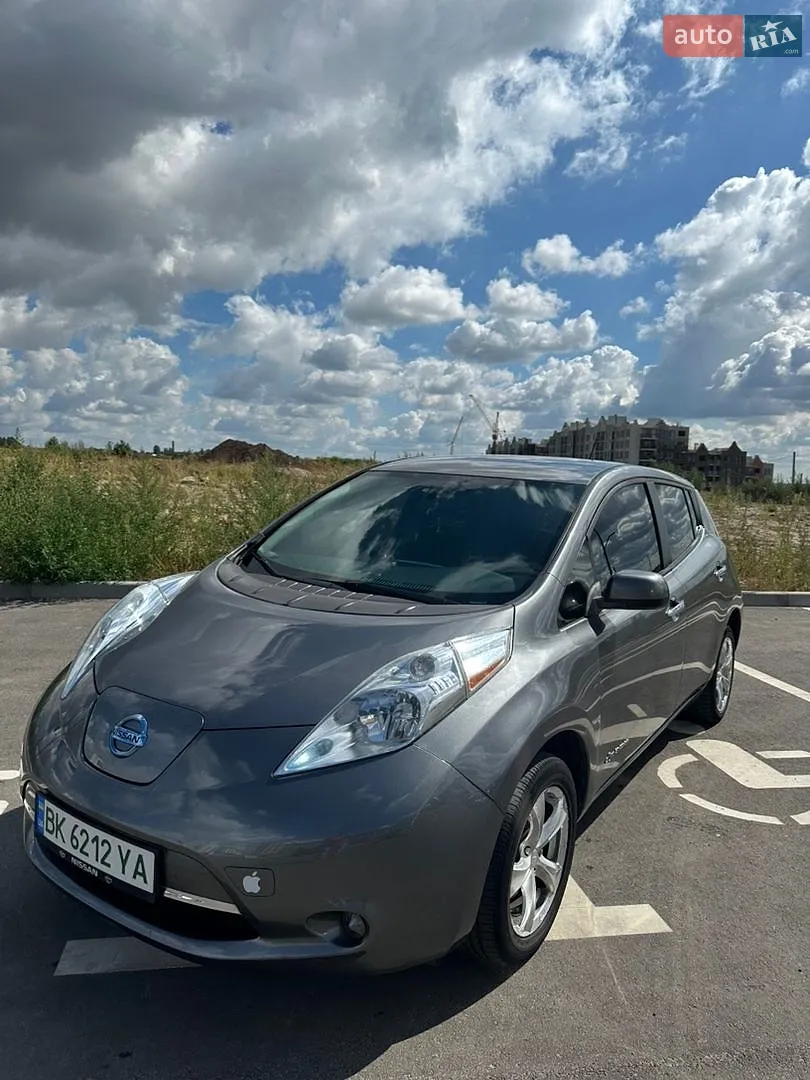 Nissan Leaf, 2015