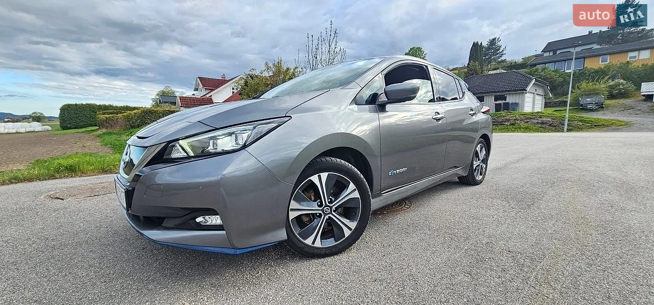 Nissan Leaf, 2020
