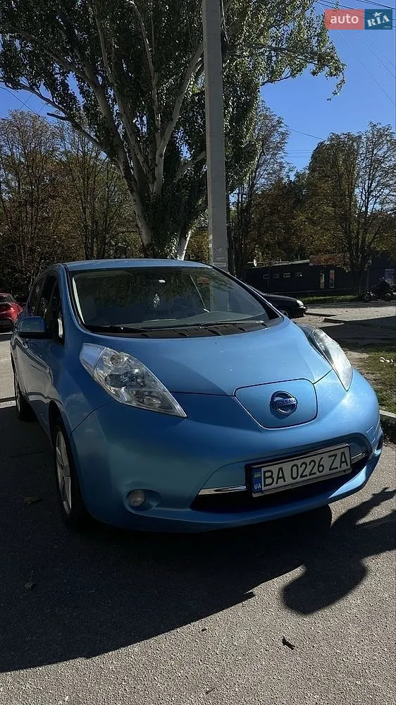 Nissan Leaf, 2012