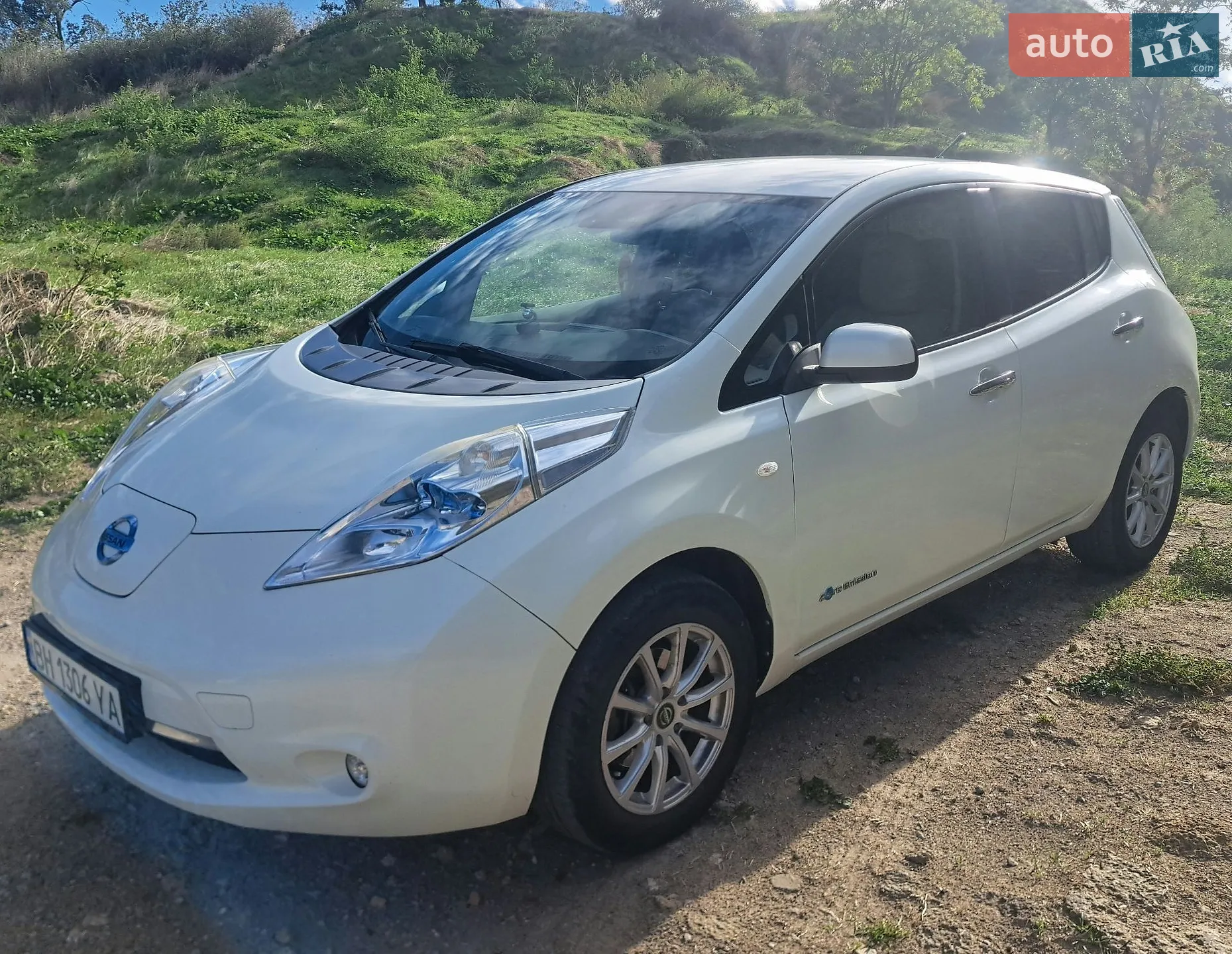 Nissan Leaf, 2012