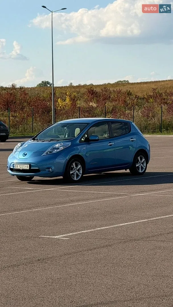 Nissan Leaf, 2012