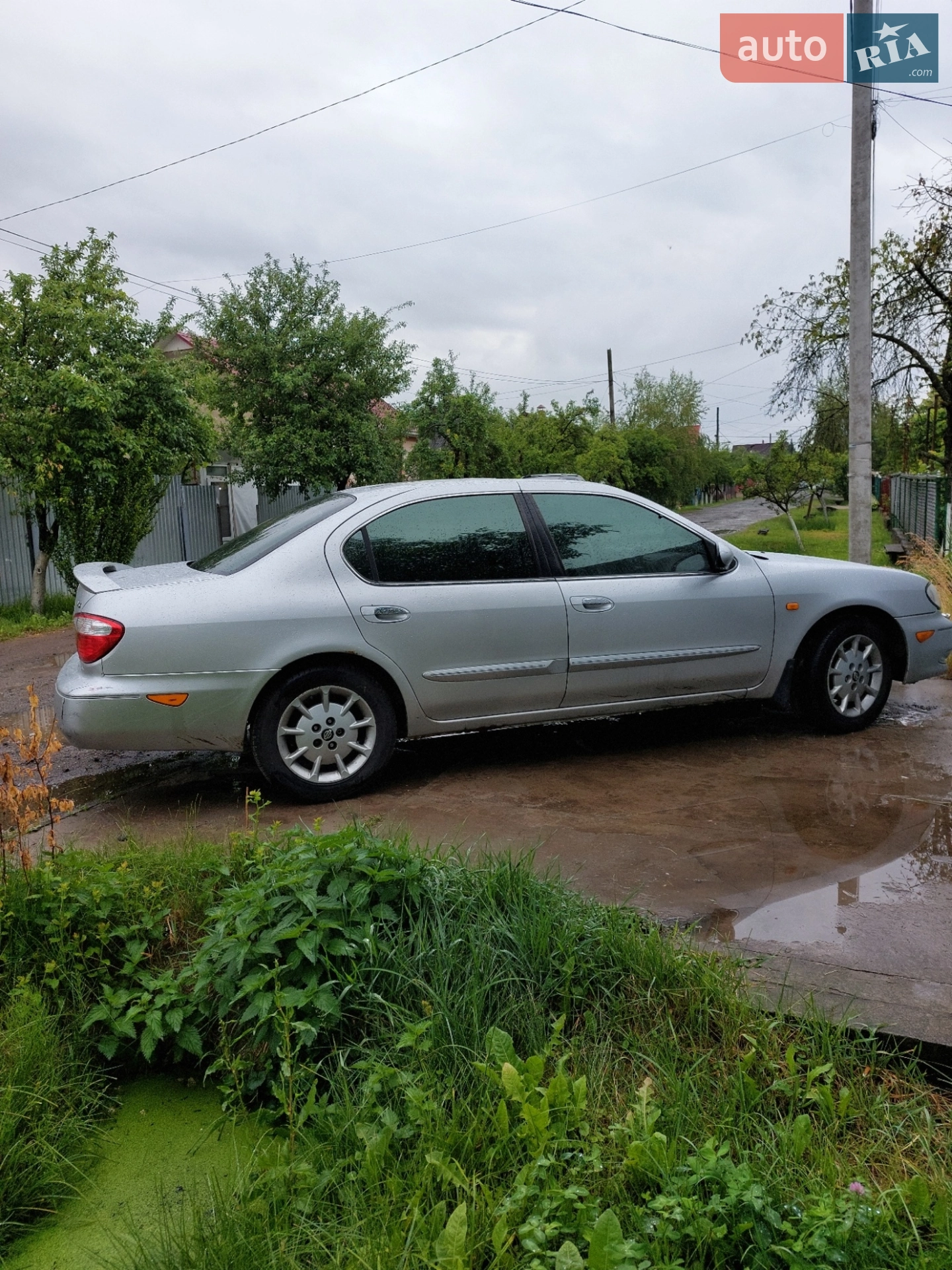 Nissan Maxima, 2001