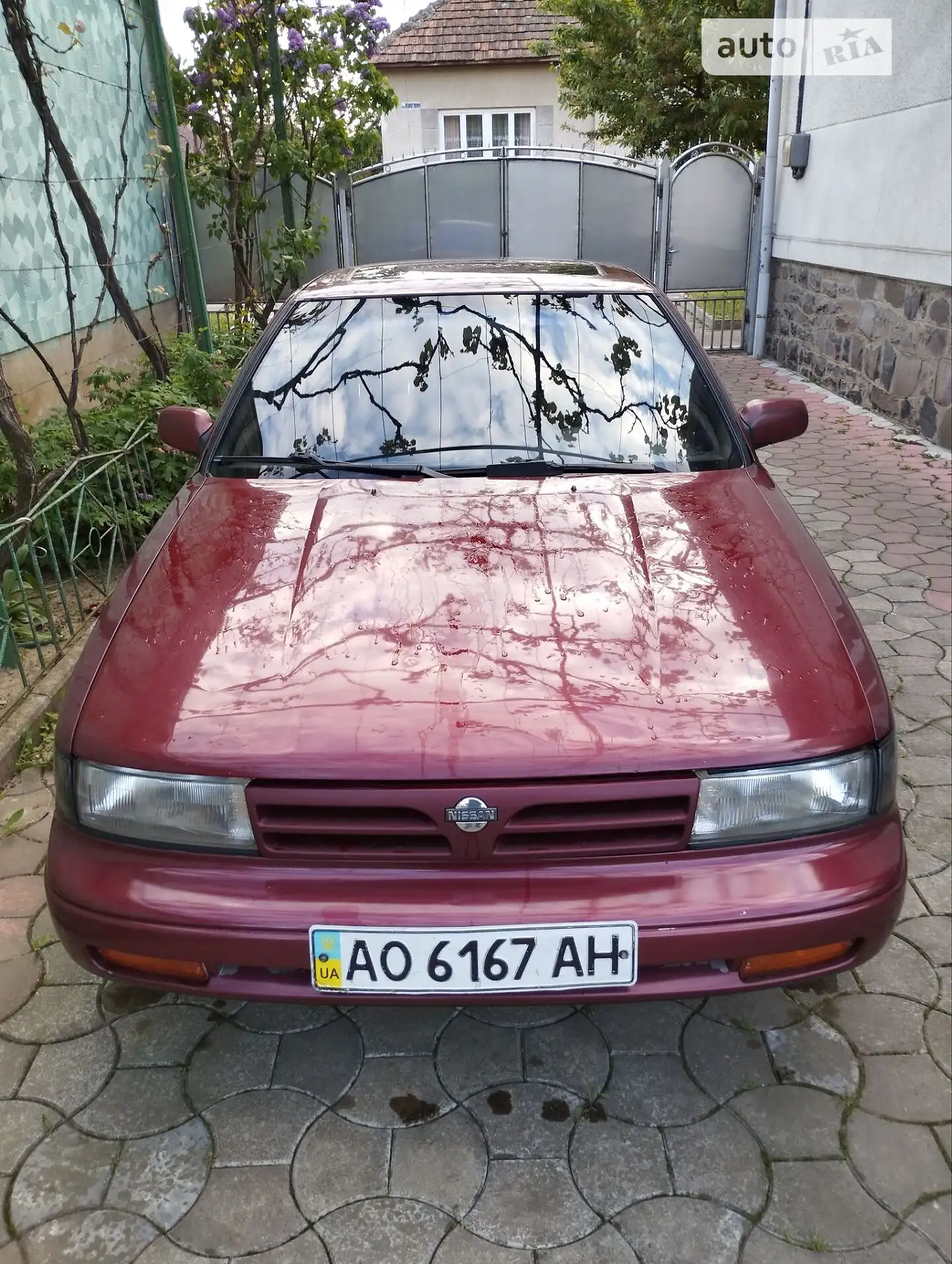 Nissan Maxima, 1990