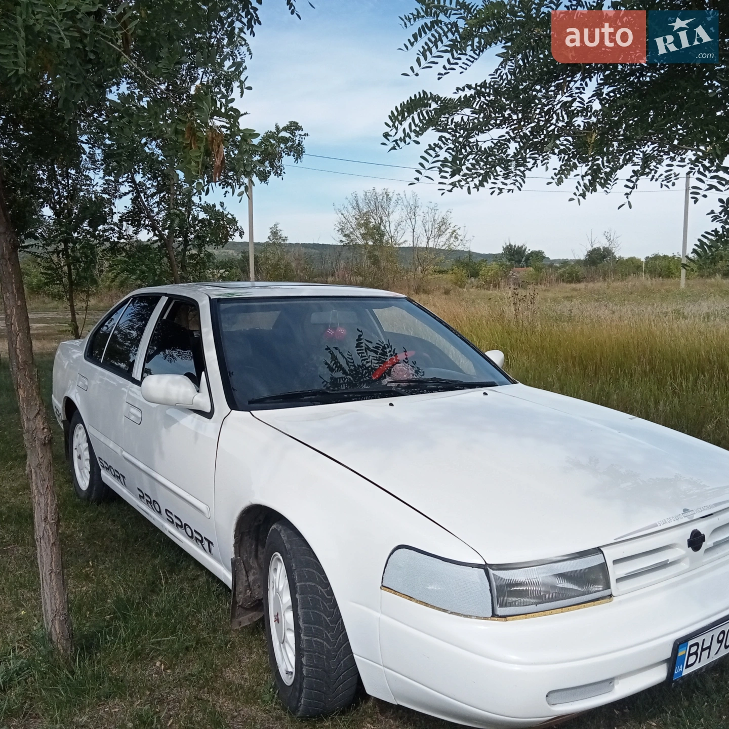 Nissan Maxima, 1990
