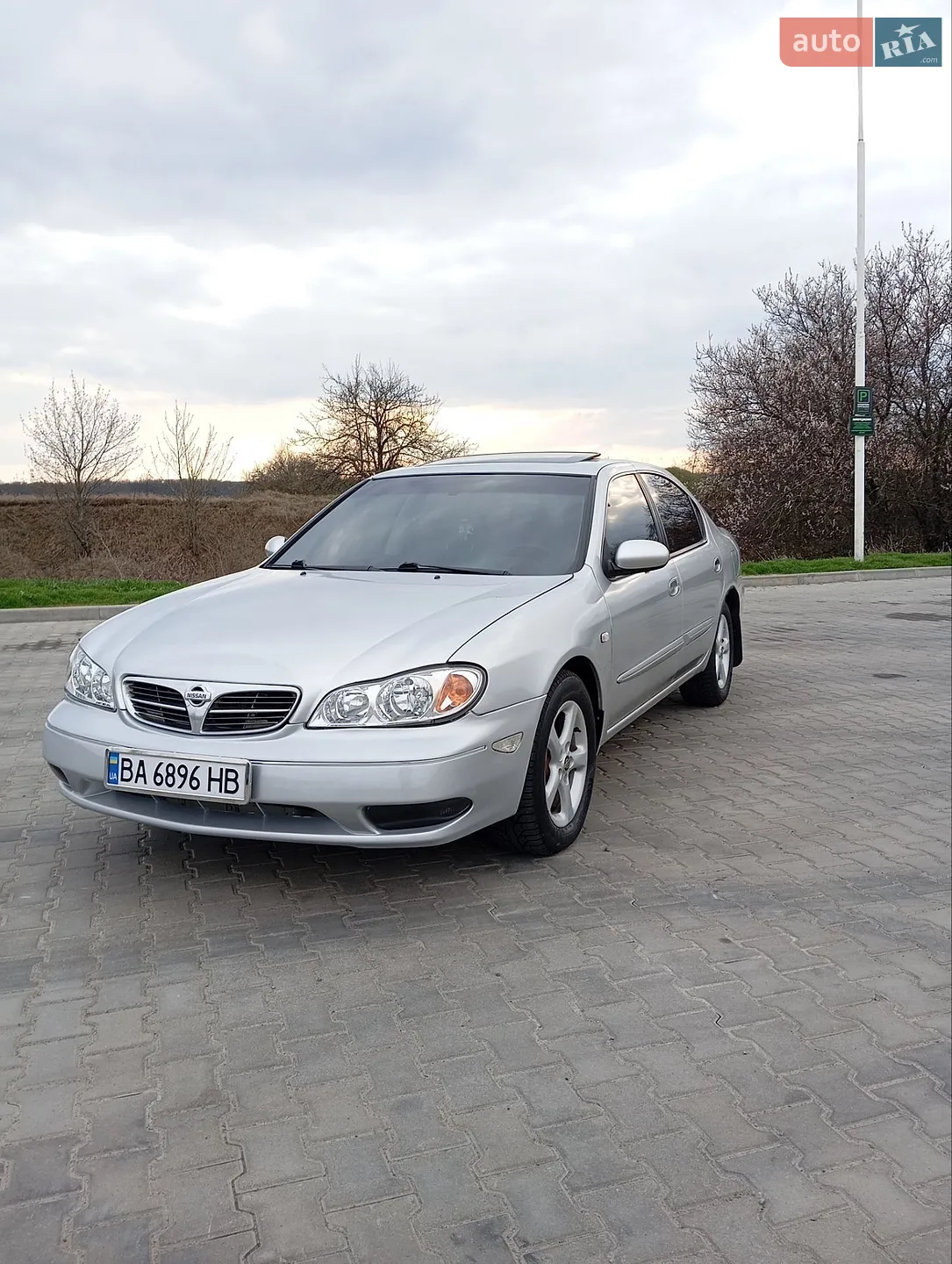 Nissan Maxima, 2001