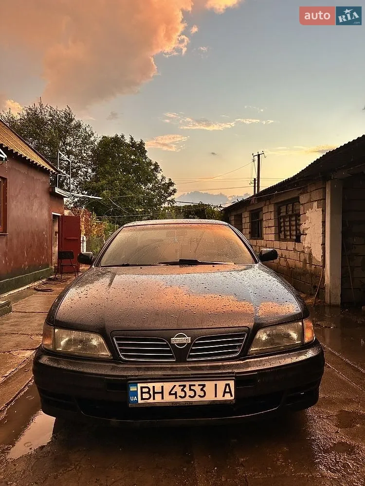 Nissan Maxima, 1995