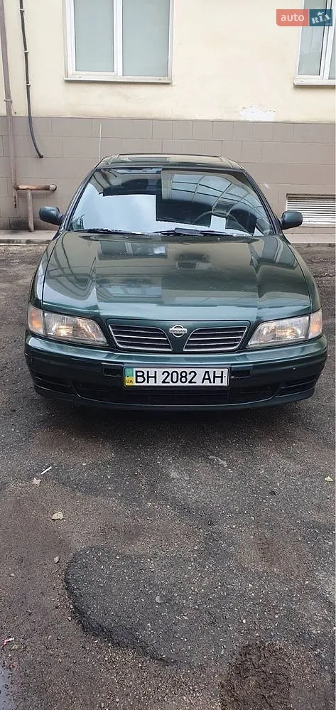 Nissan Maxima, 1998