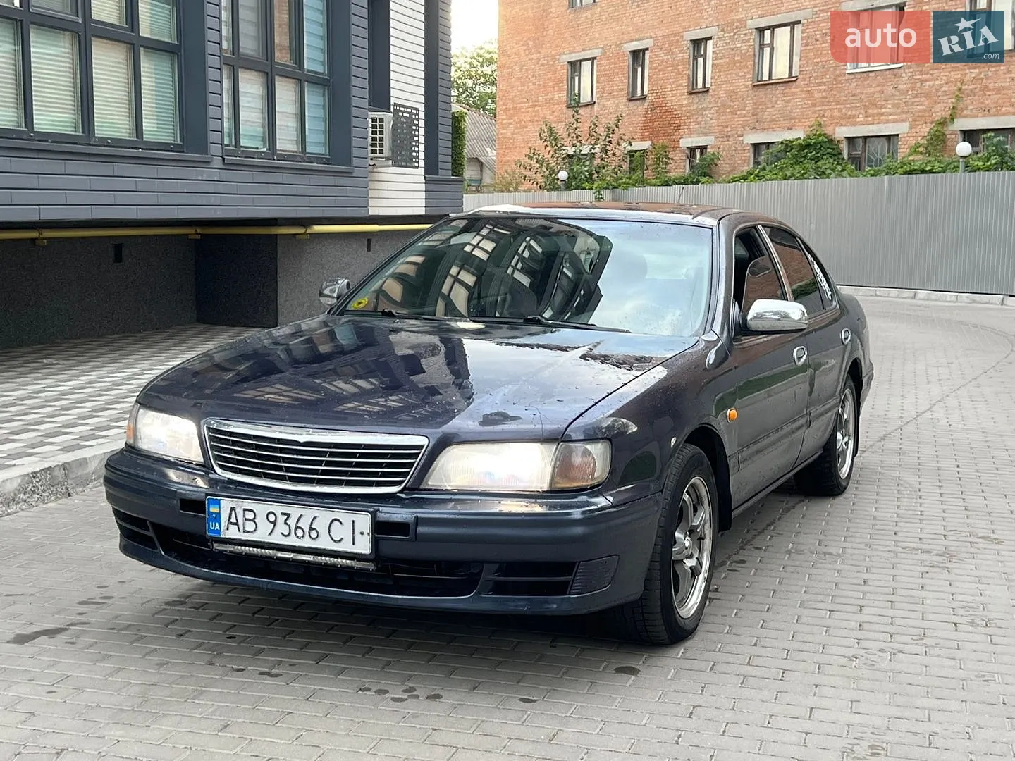 Nissan Maxima, 1996
