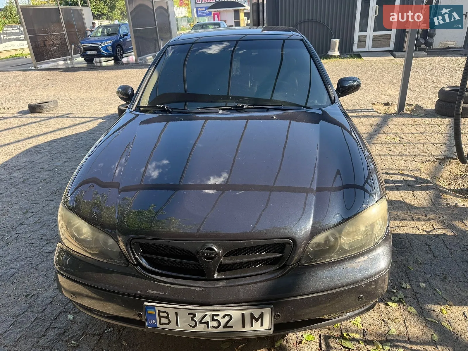 Nissan Maxima, 2001