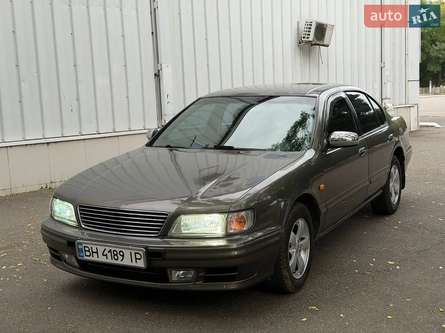 Nissan Maxima, 1998