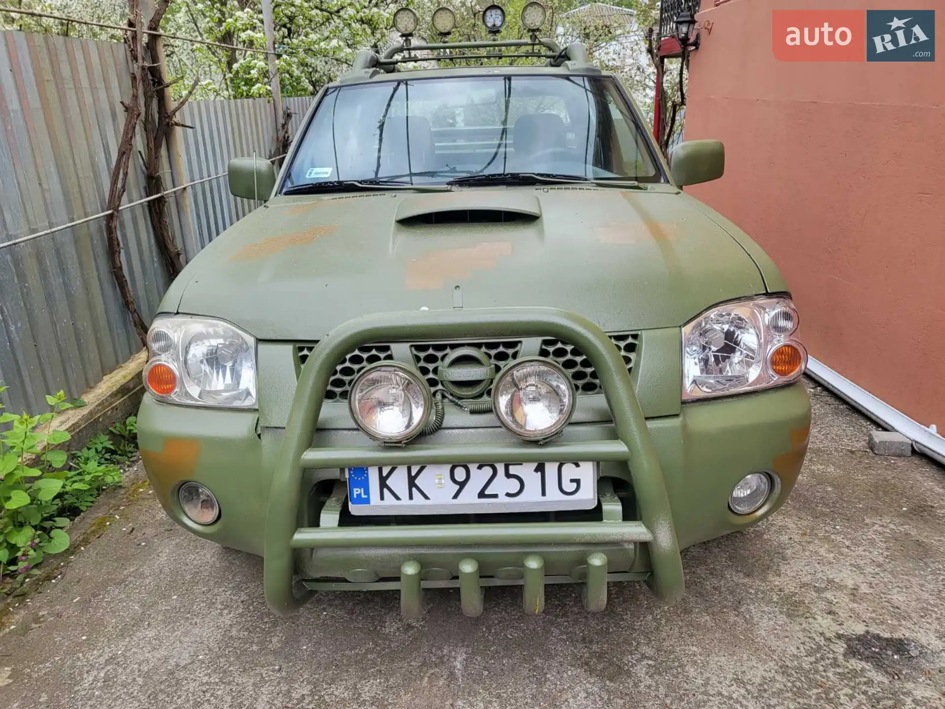 Nissan Navara, 2003