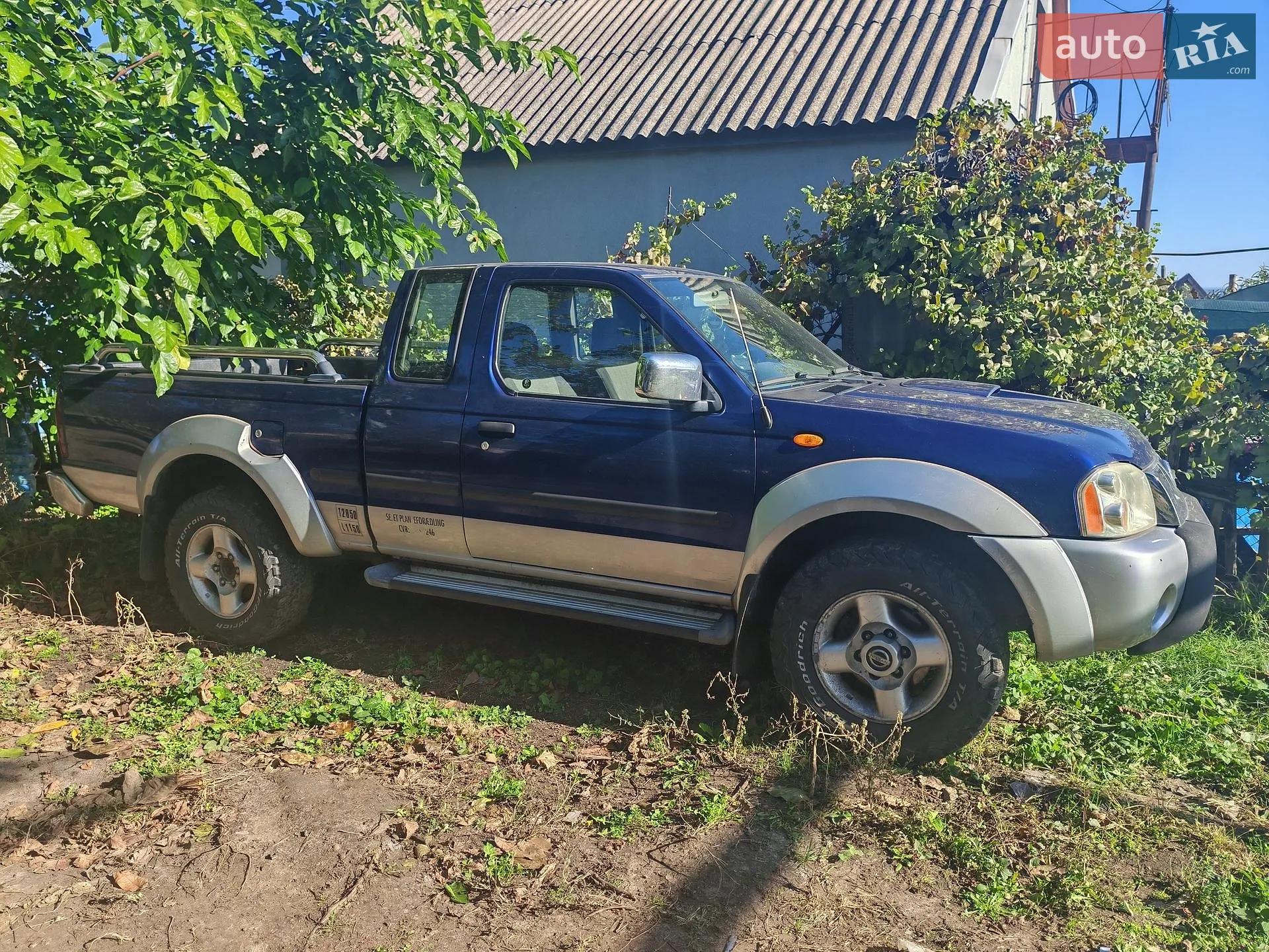Nissan Navara, 2003