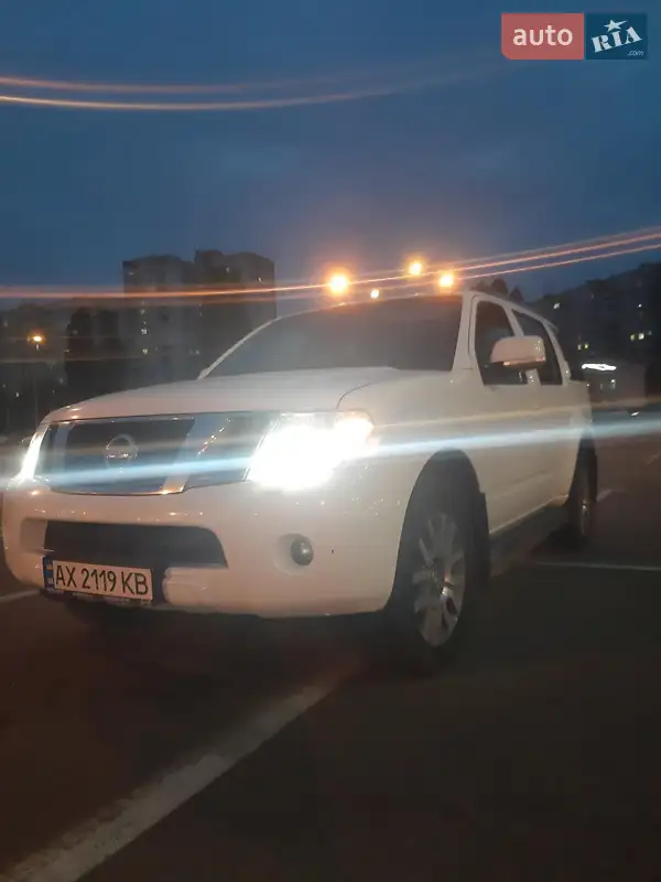 Nissan Pathfinder, 2010