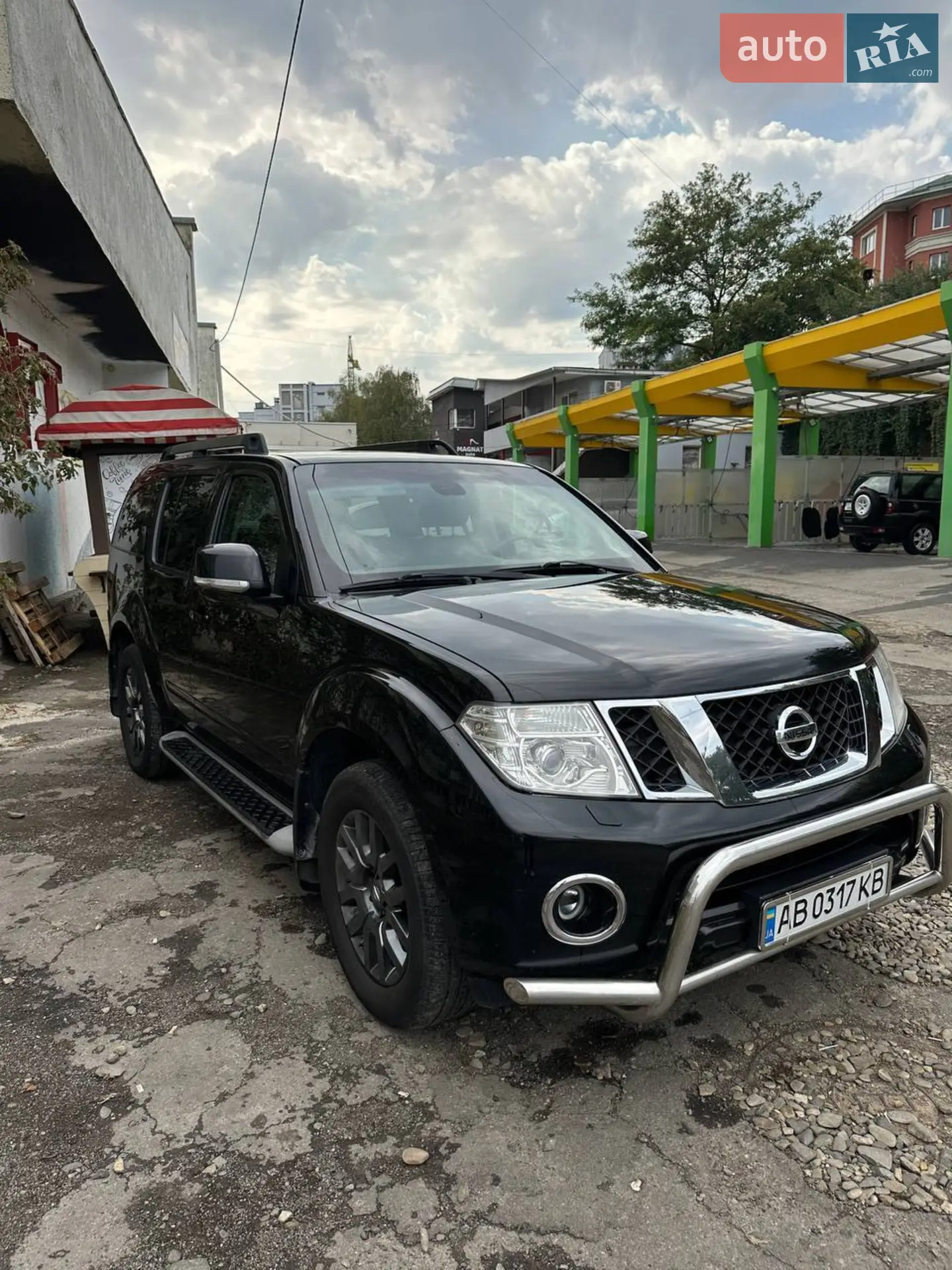 Nissan Pathfinder, 2011
