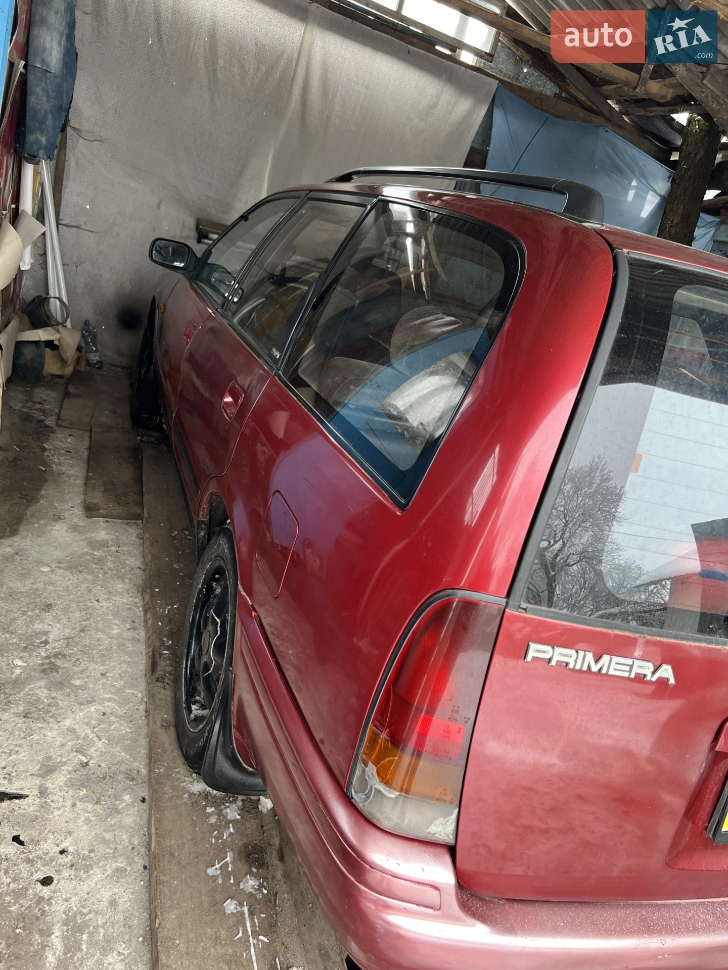 Nissan Primera, 1992