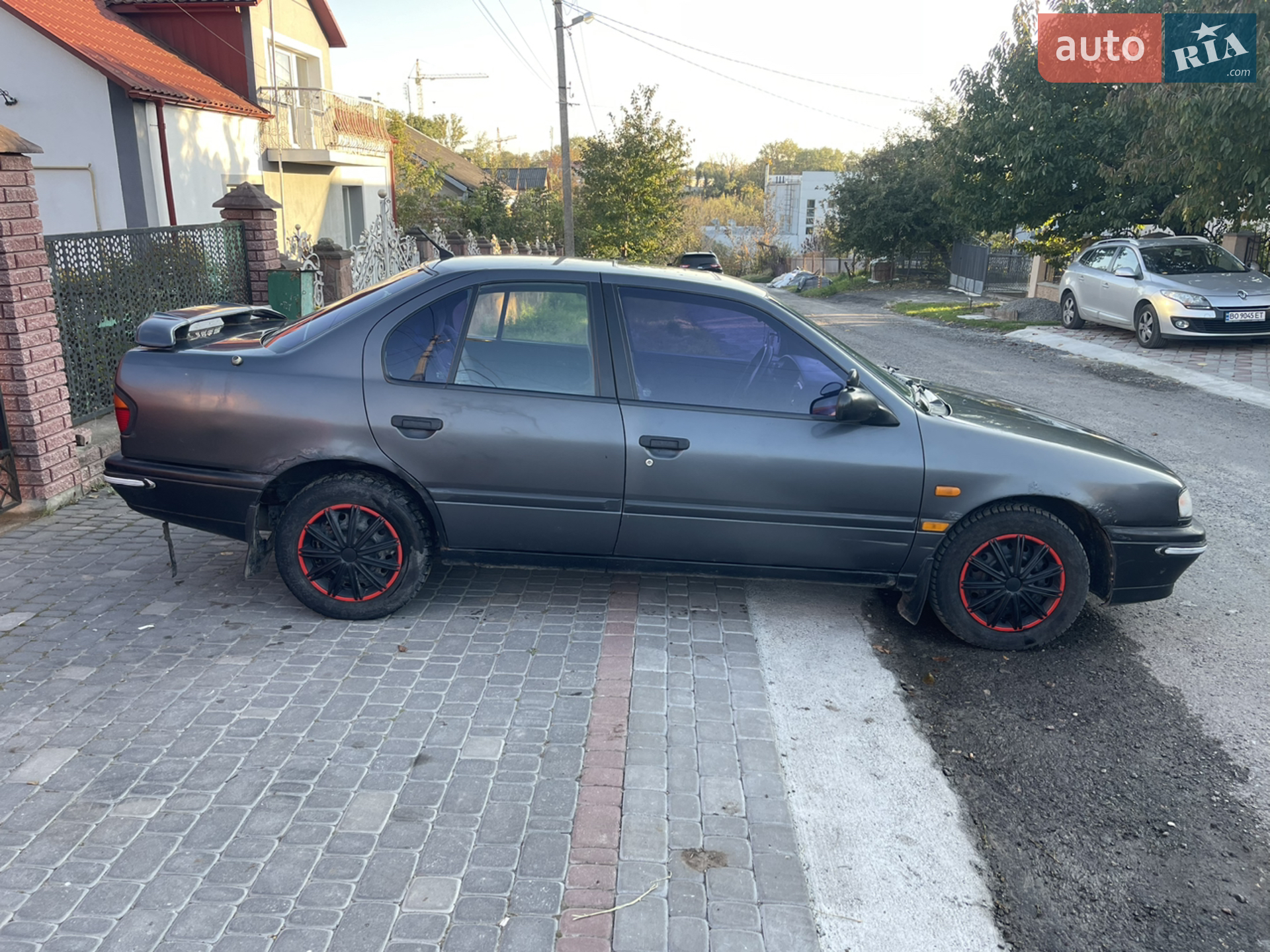 Nissan Primera, 1993