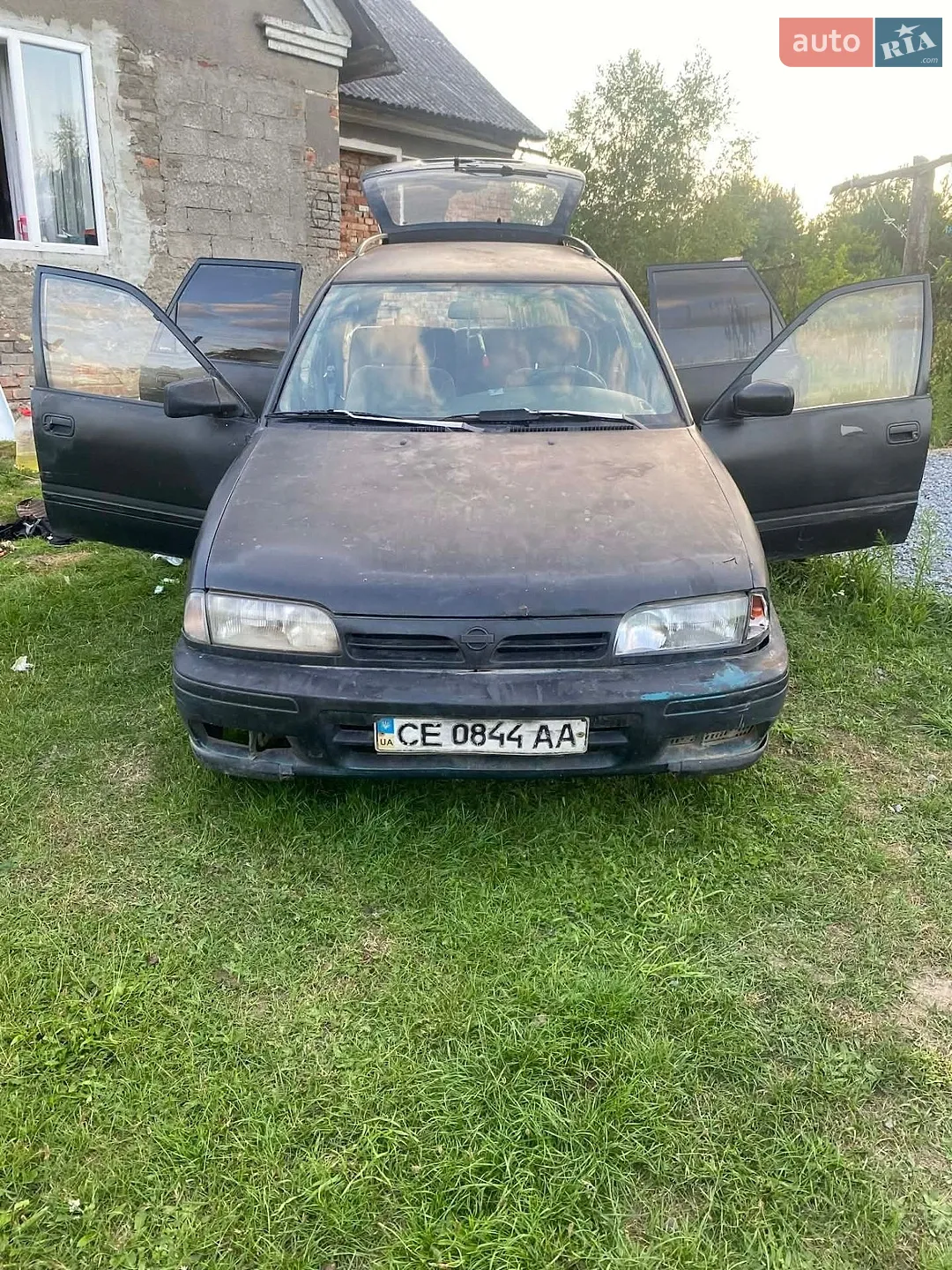 Nissan Primera, 1993
