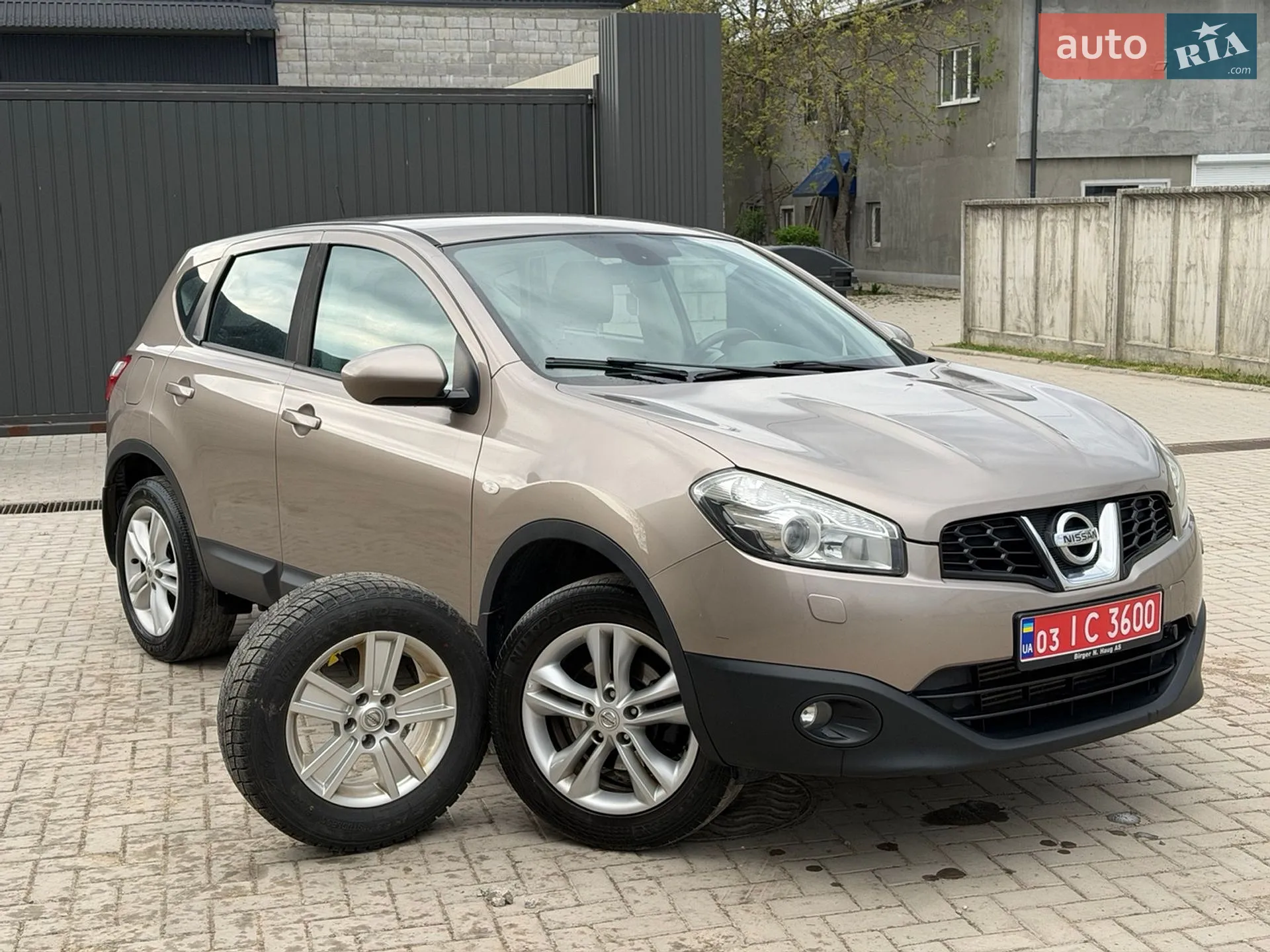 Nissan Qashqai 2010 — 1