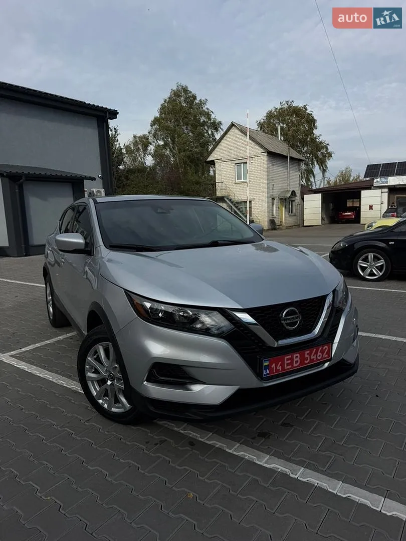 Nissan Rogue Sport, 2020