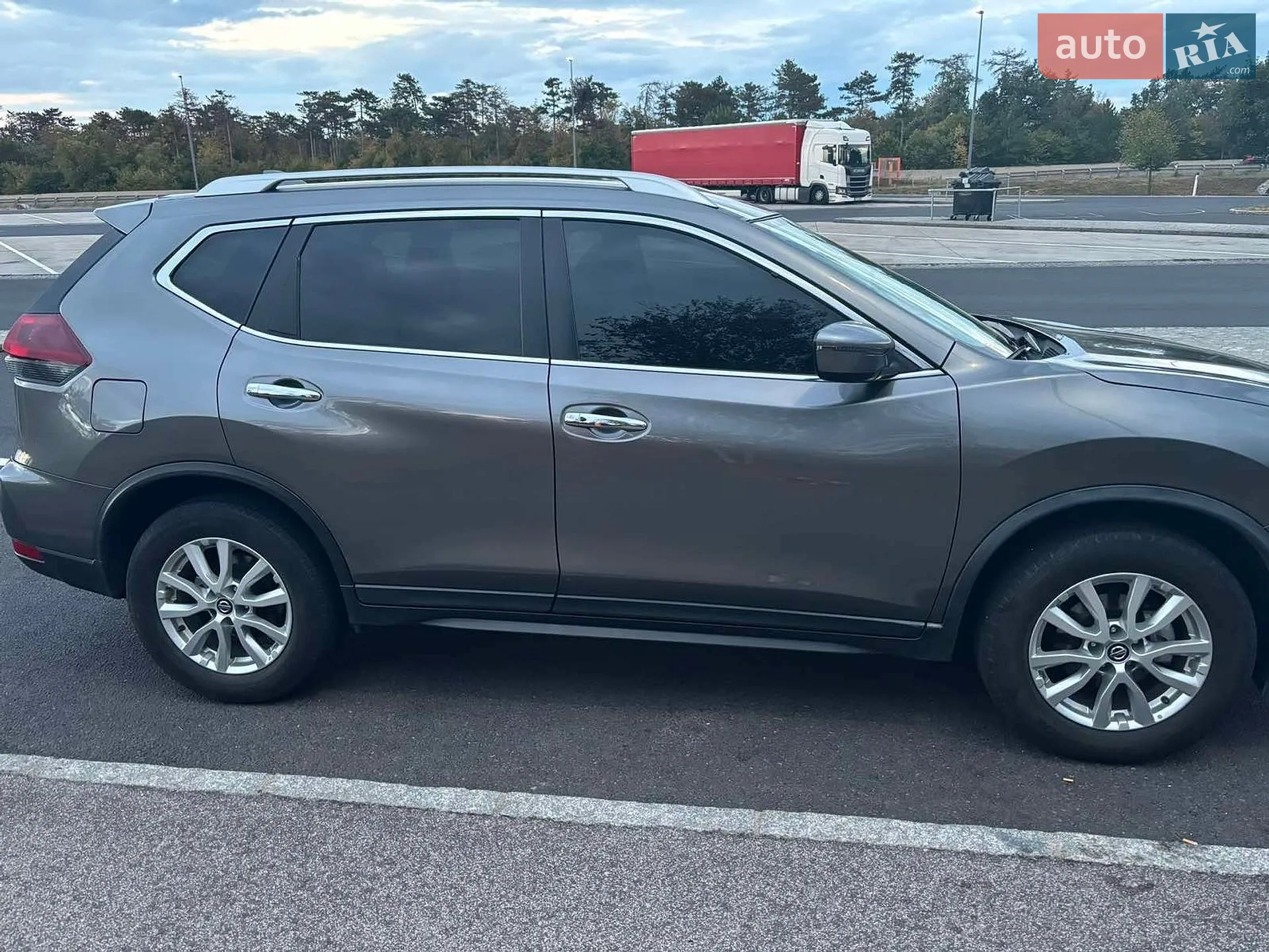 Nissan Rogue, 2019
