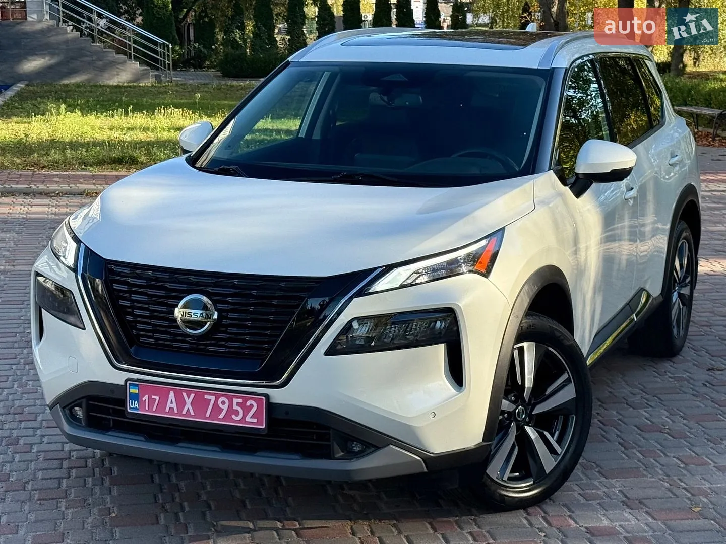 Nissan Rogue, 2020