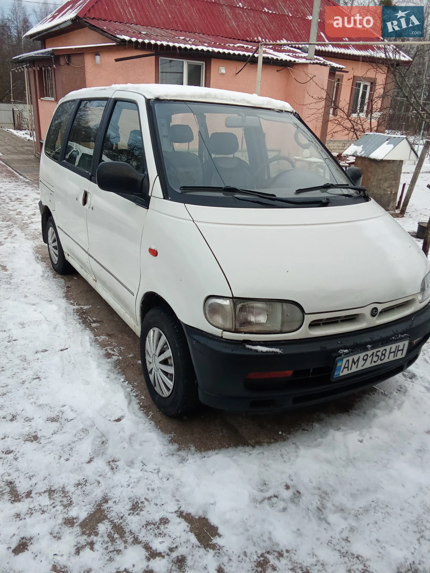 Nissan Serena, 1995