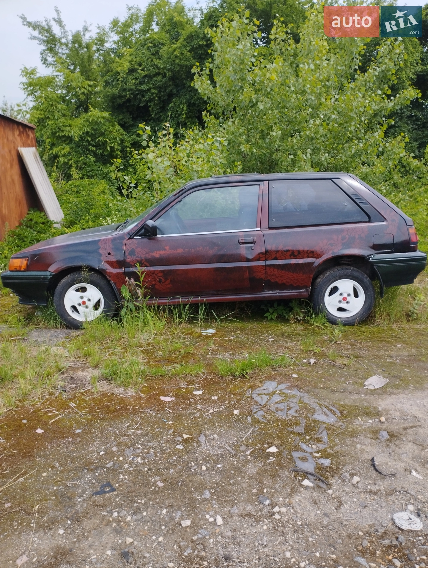 Nissan Sunny, 1988