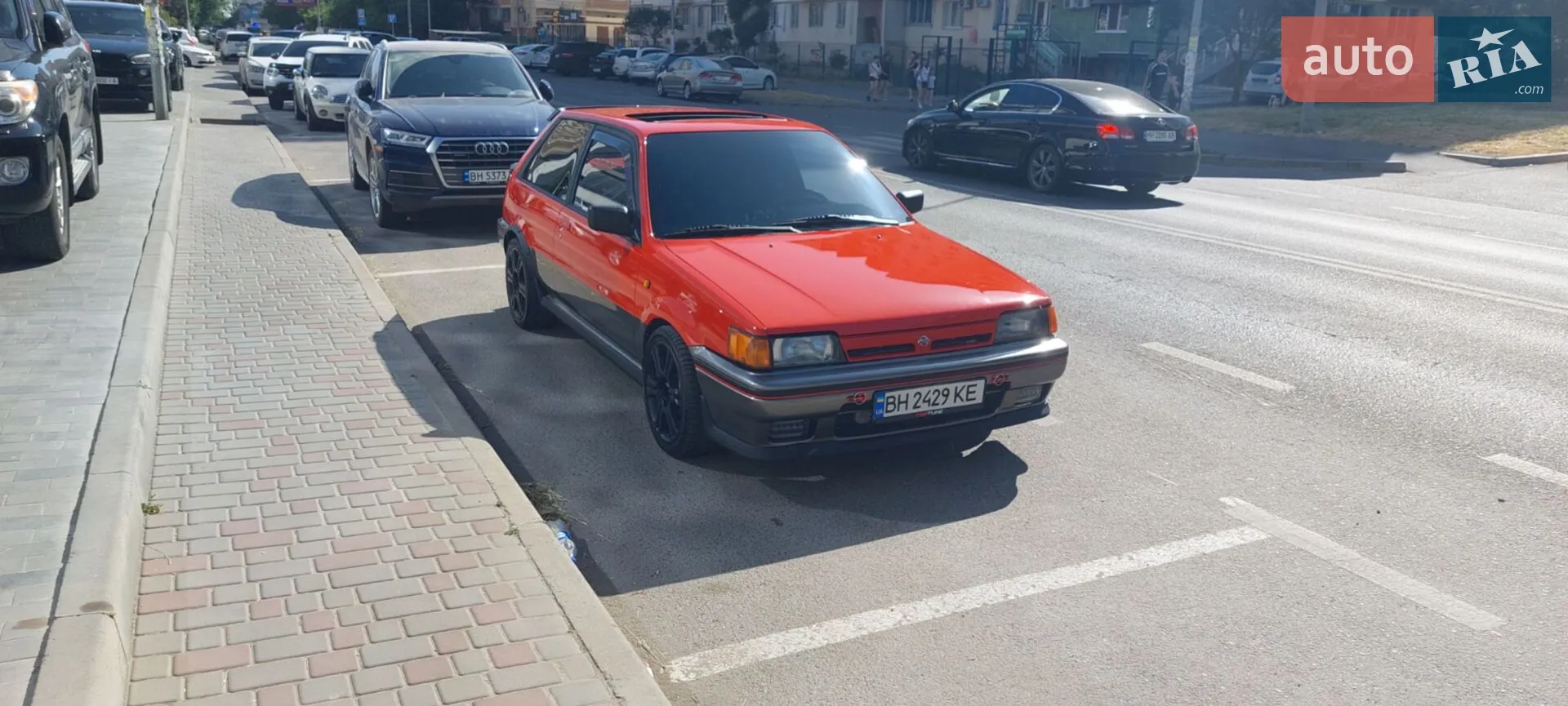 Nissan Sunny, 1990
