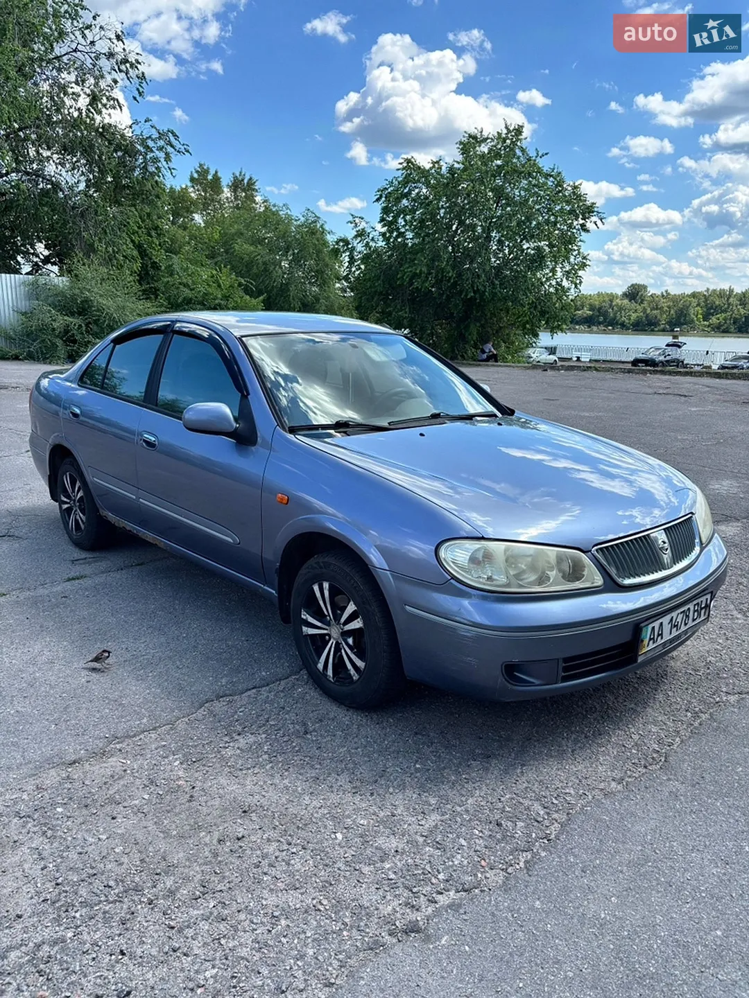 Nissan Sunny, 2004