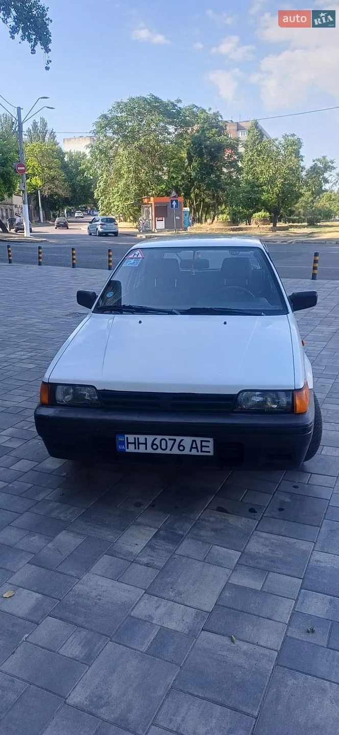 Nissan Sunny, 1989