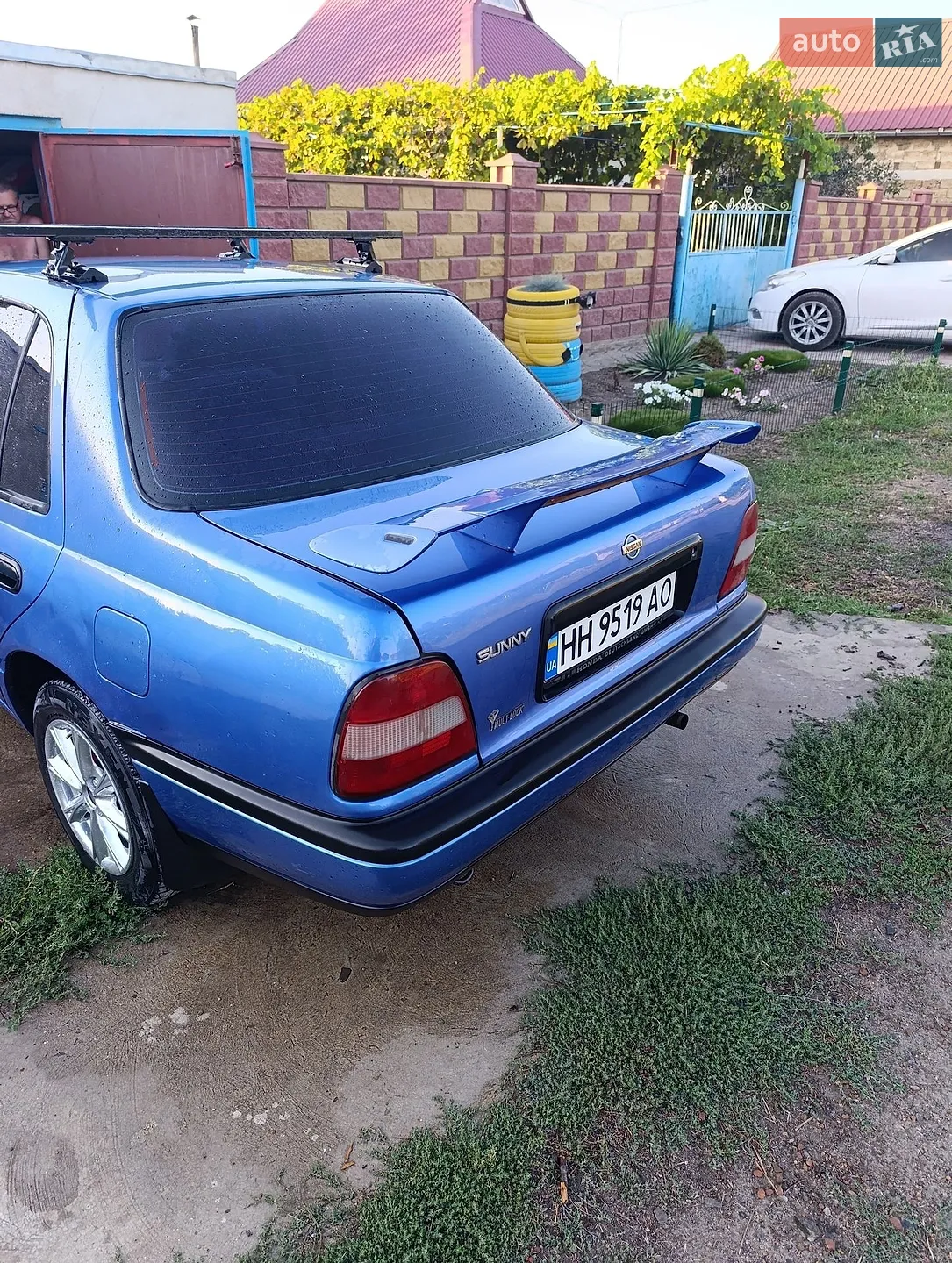 Nissan Sunny, 1995