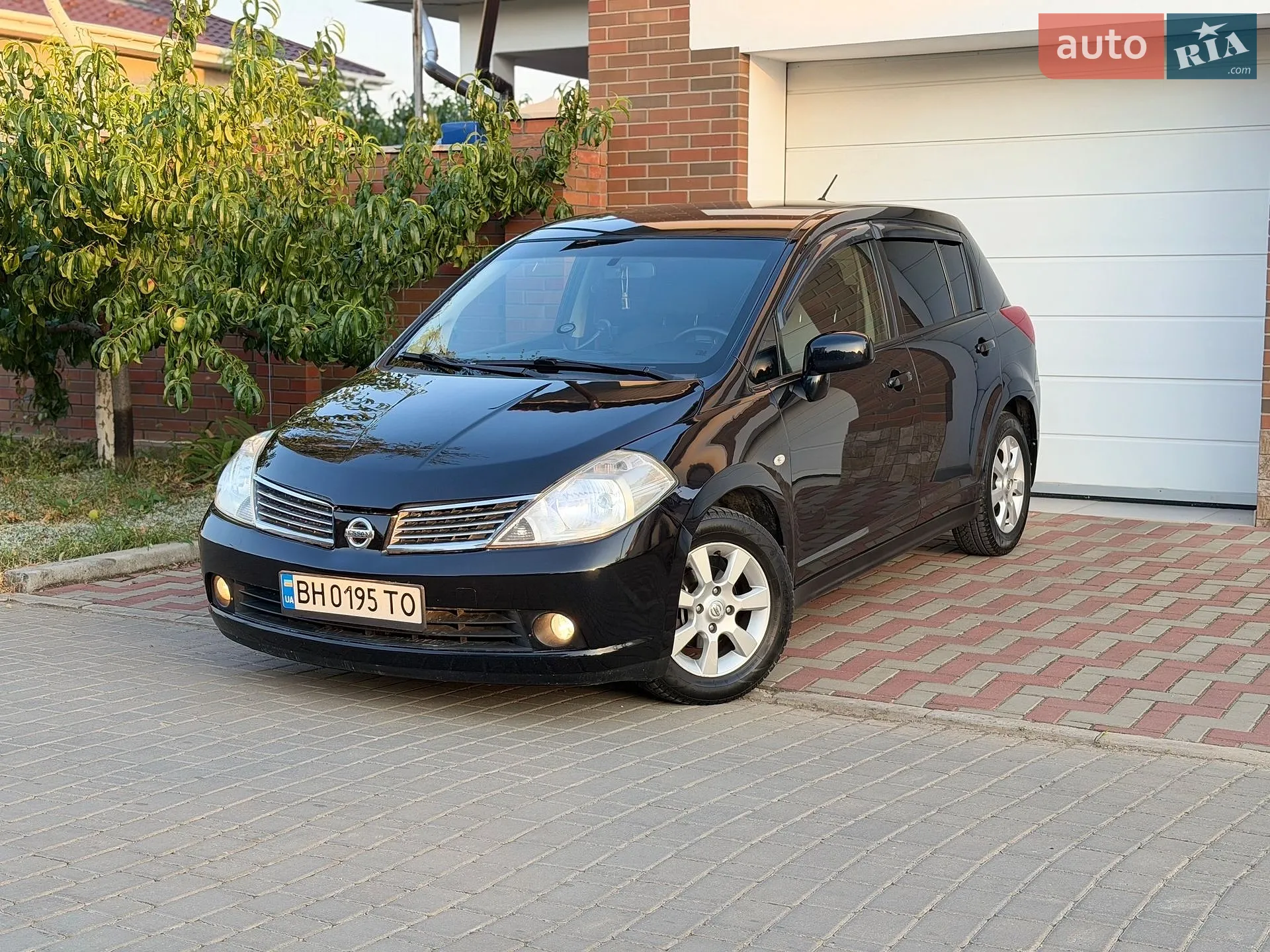 Nissan TIIDA, 2008