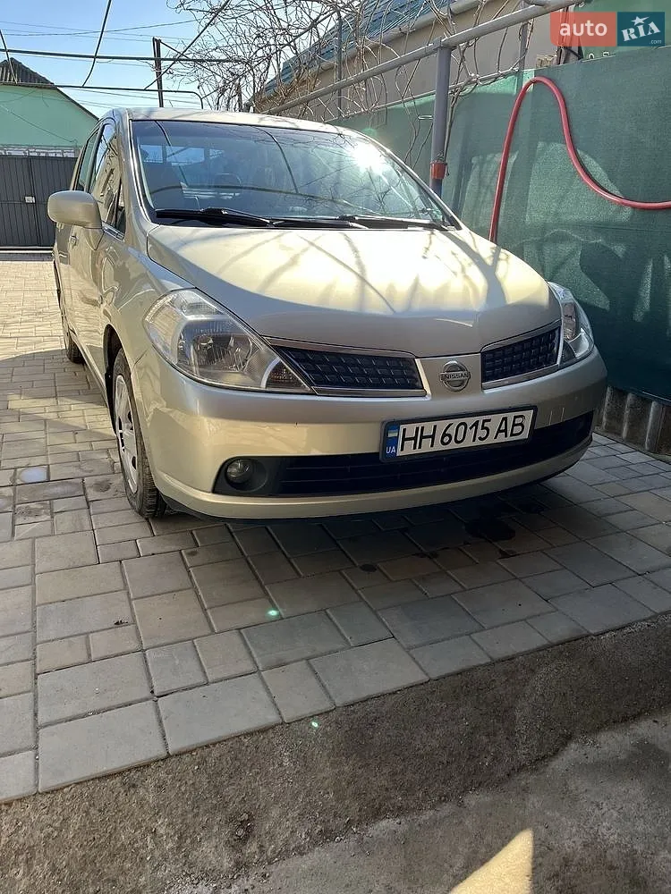 Nissan TIIDA, 2007
