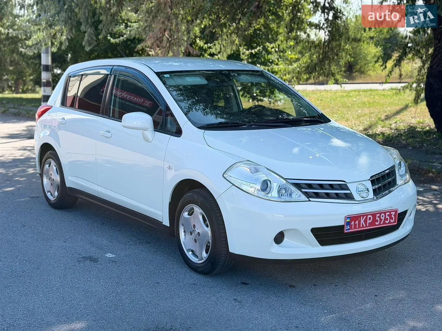 Nissan TIIDA, 2011