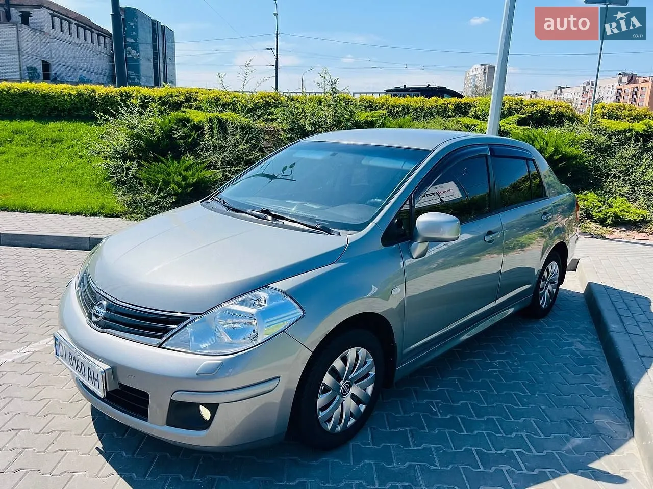 Nissan TIIDA, 2010