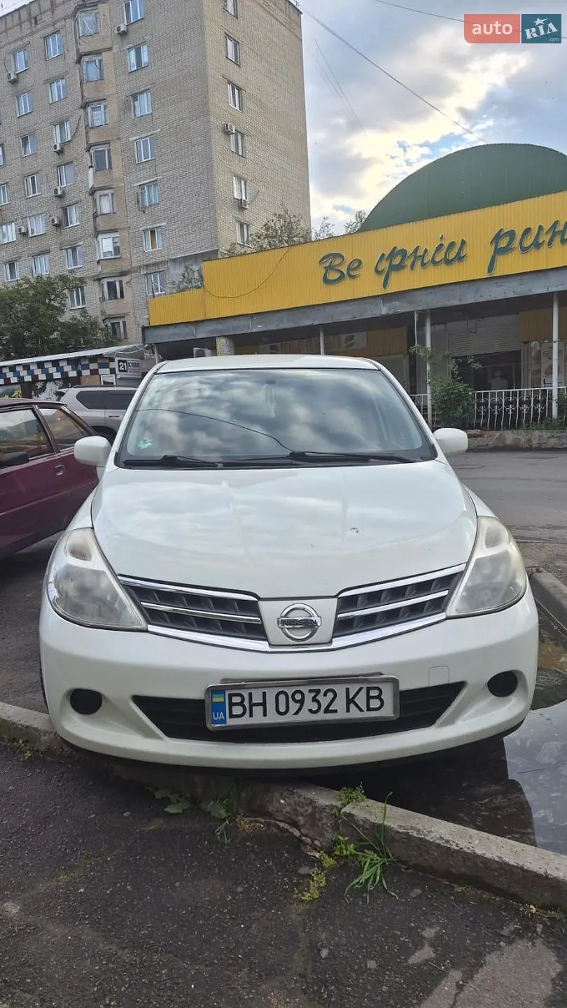 Nissan TIIDA, 2008