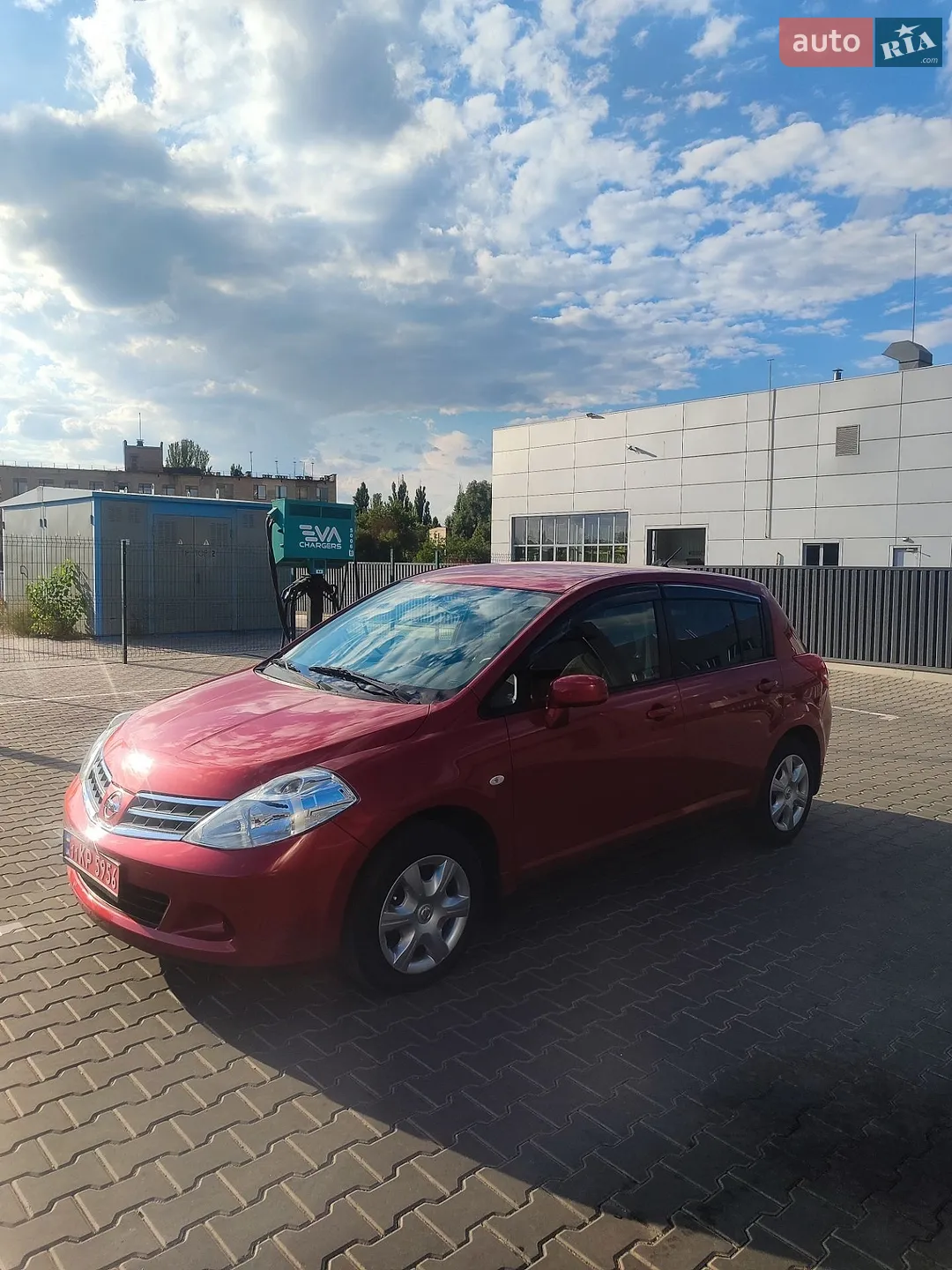 Nissan TIIDA 2012 — 1