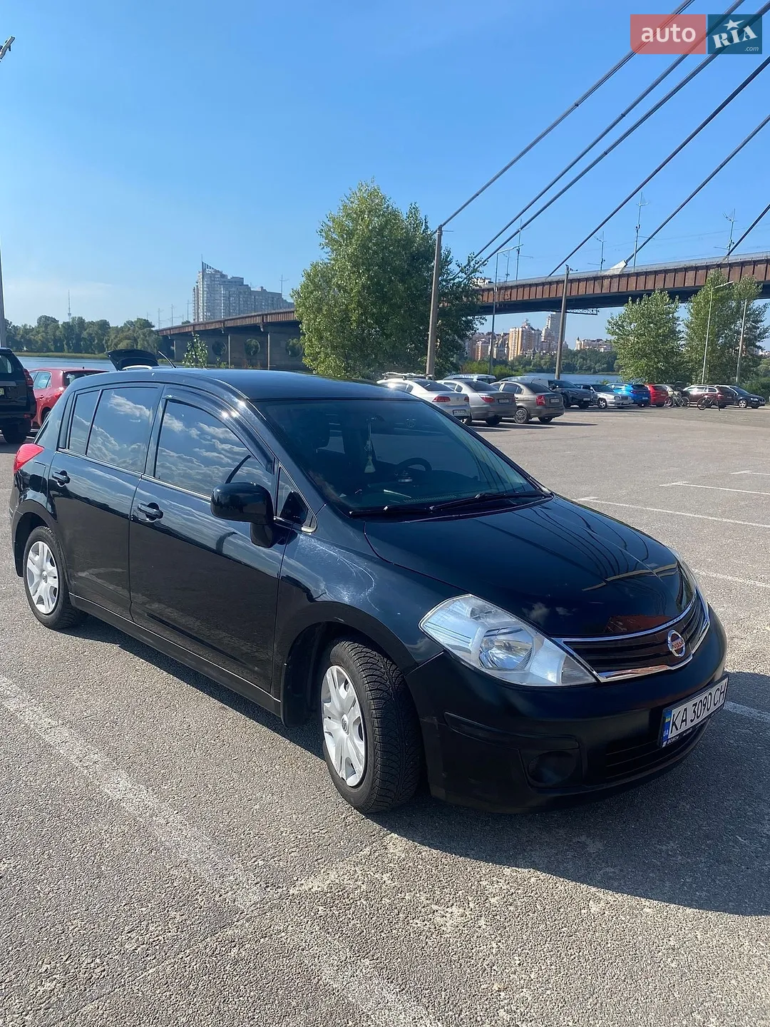 Nissan TIIDA, 2011