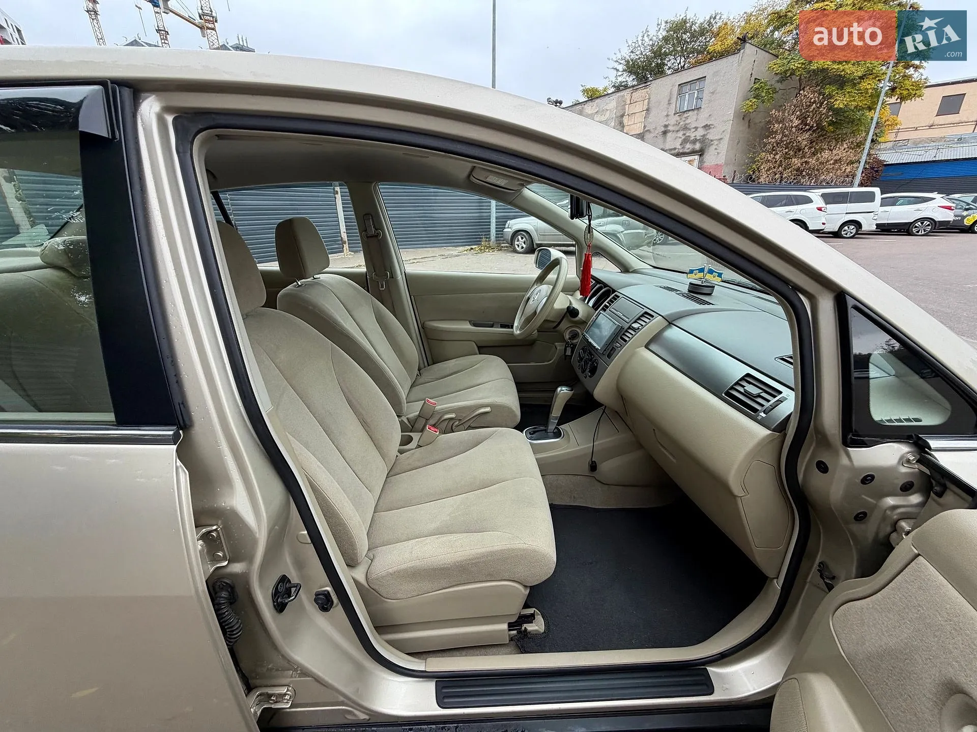 Nissan TIIDA, 2009