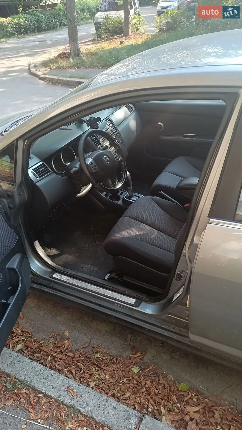 Nissan Versa, 2007